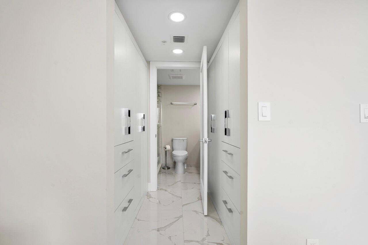 7786 Lakeside 676 Boulevard 676