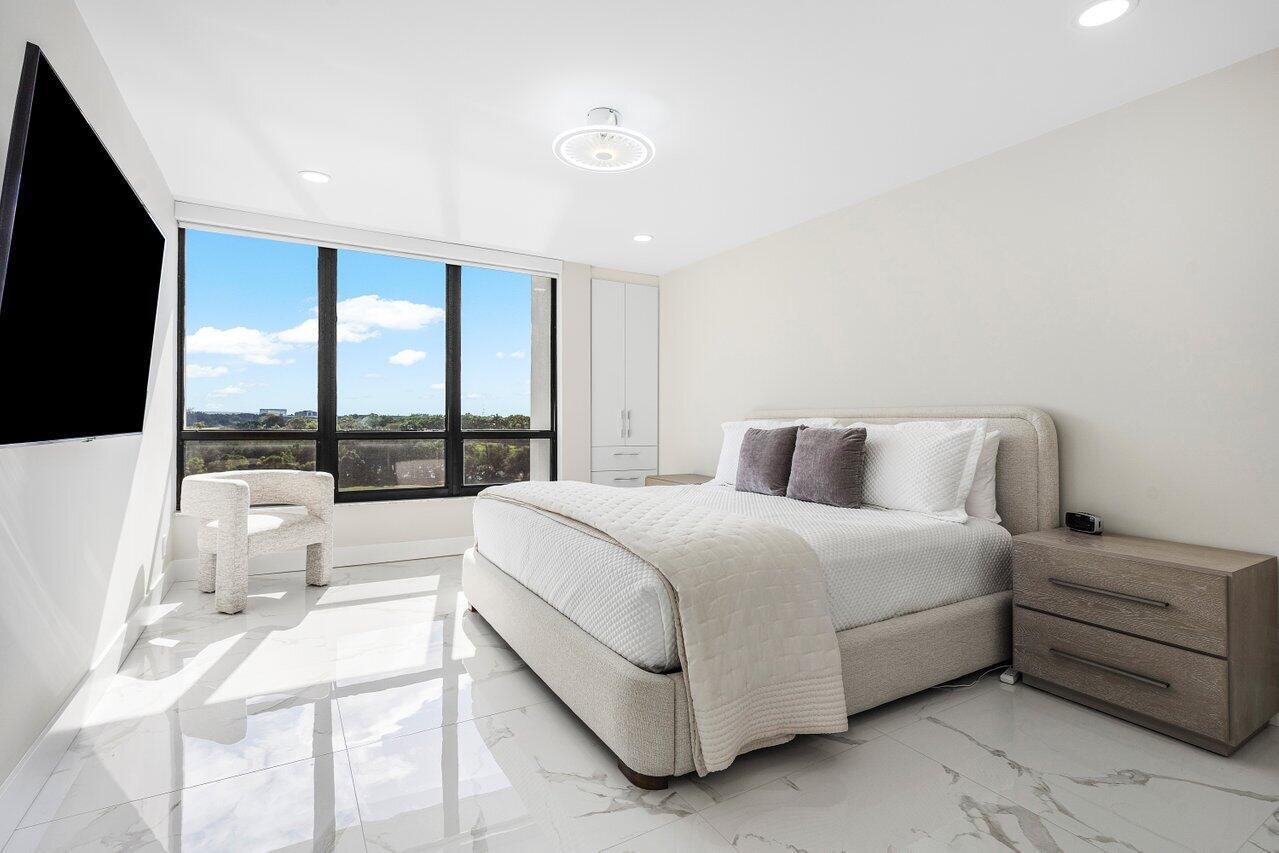 7786 Lakeside 676 Boulevard 676