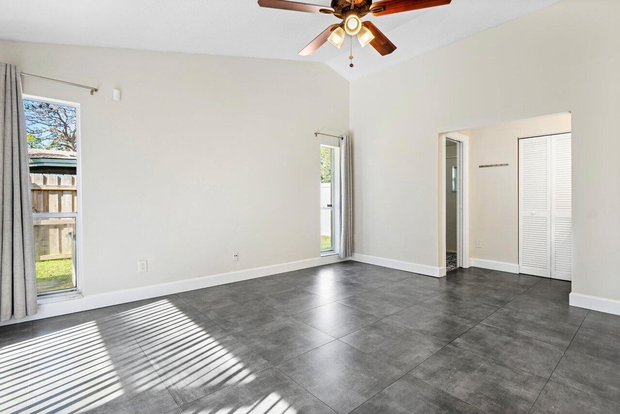 3836 NW 9th Street