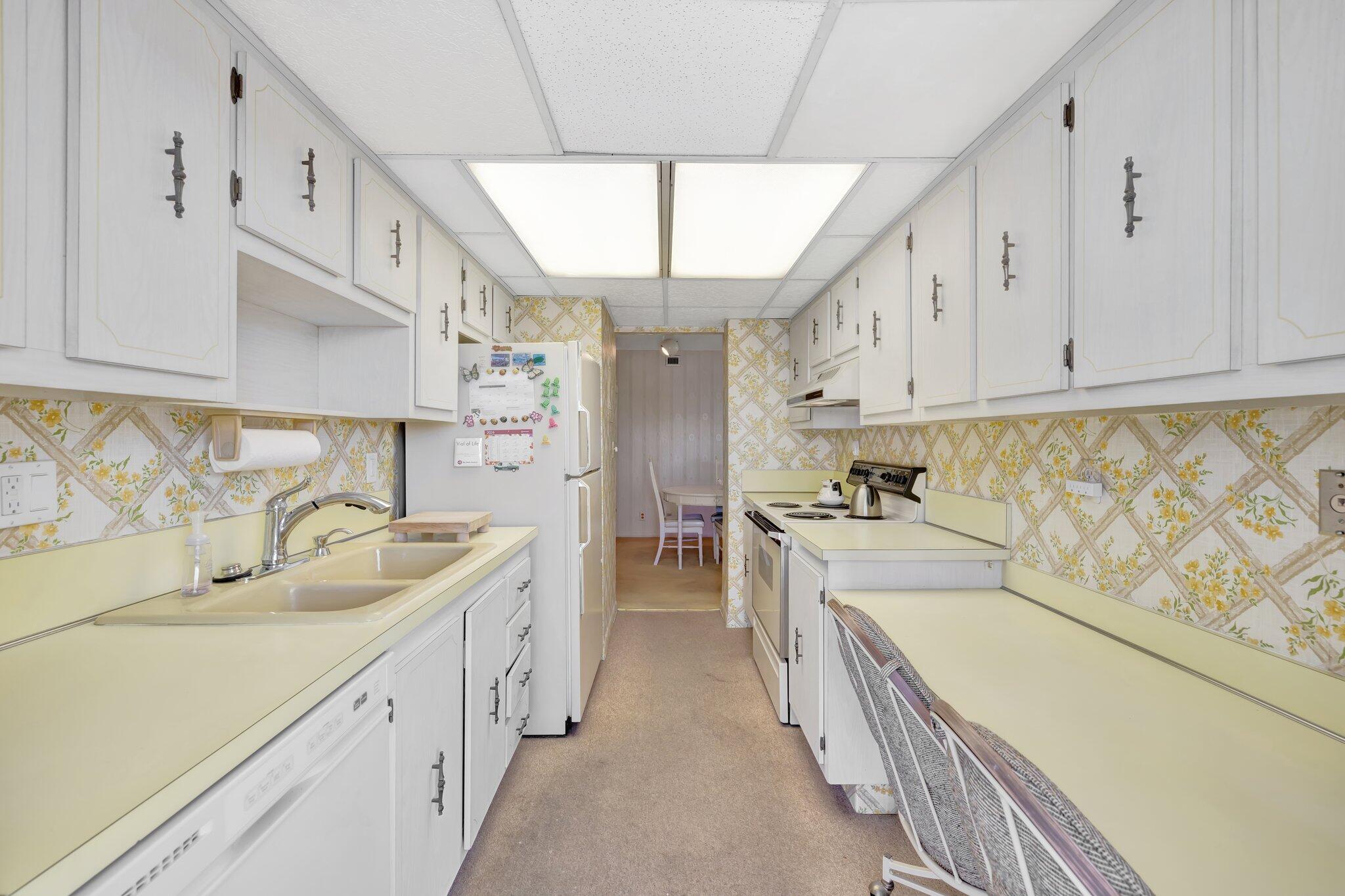 2841 N Ocean Boulevard 307