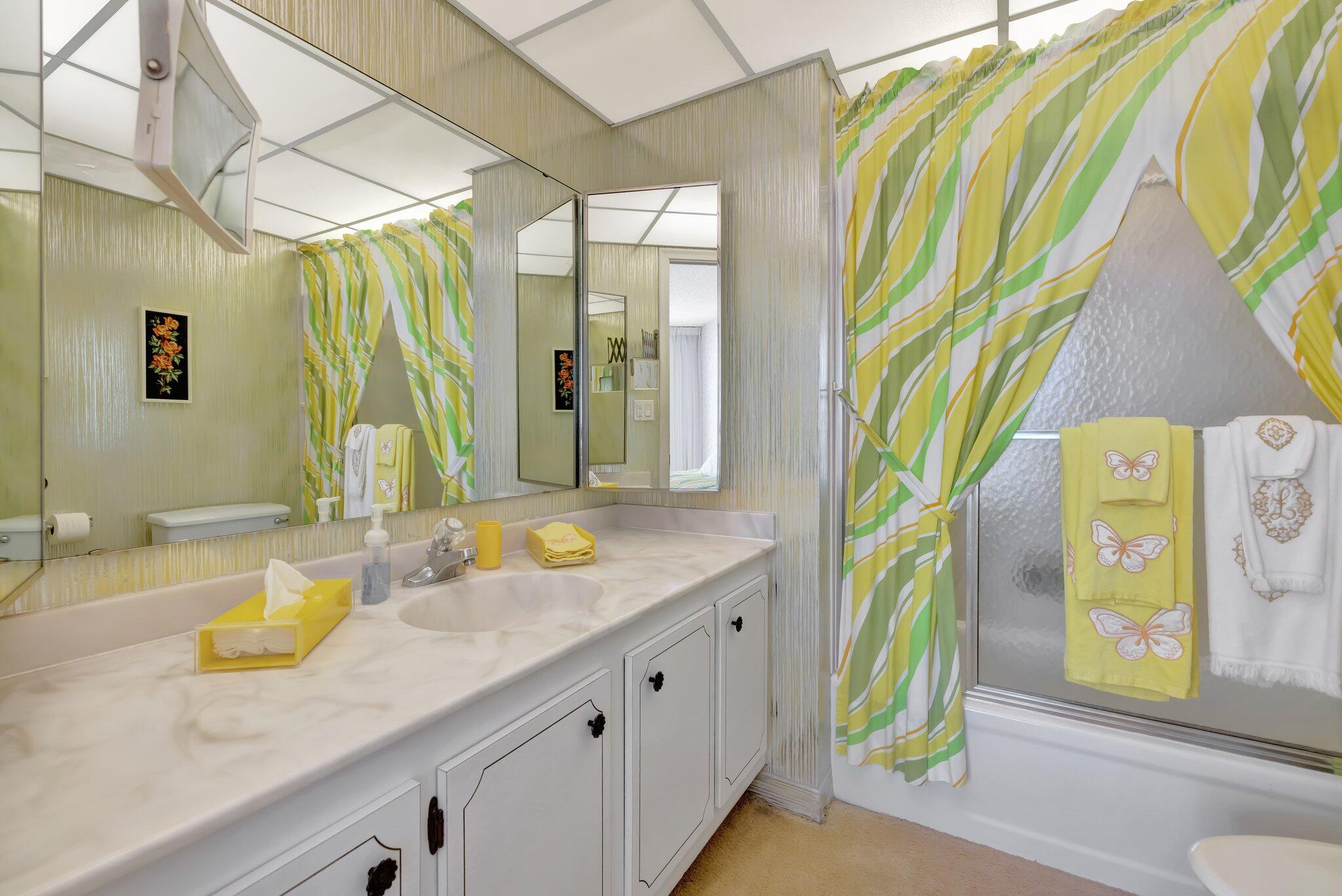 2841 N Ocean Boulevard 307