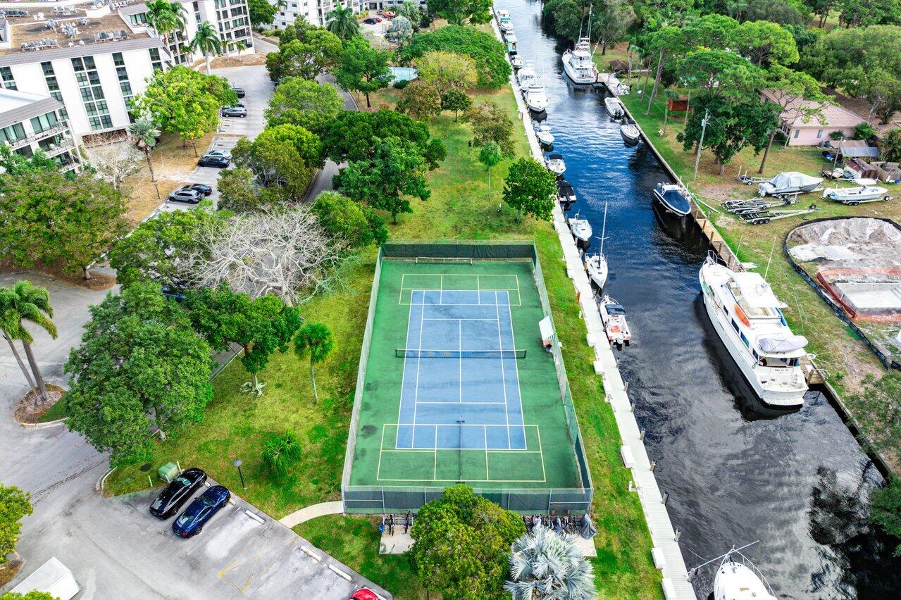 1000 River Reach Drive 115