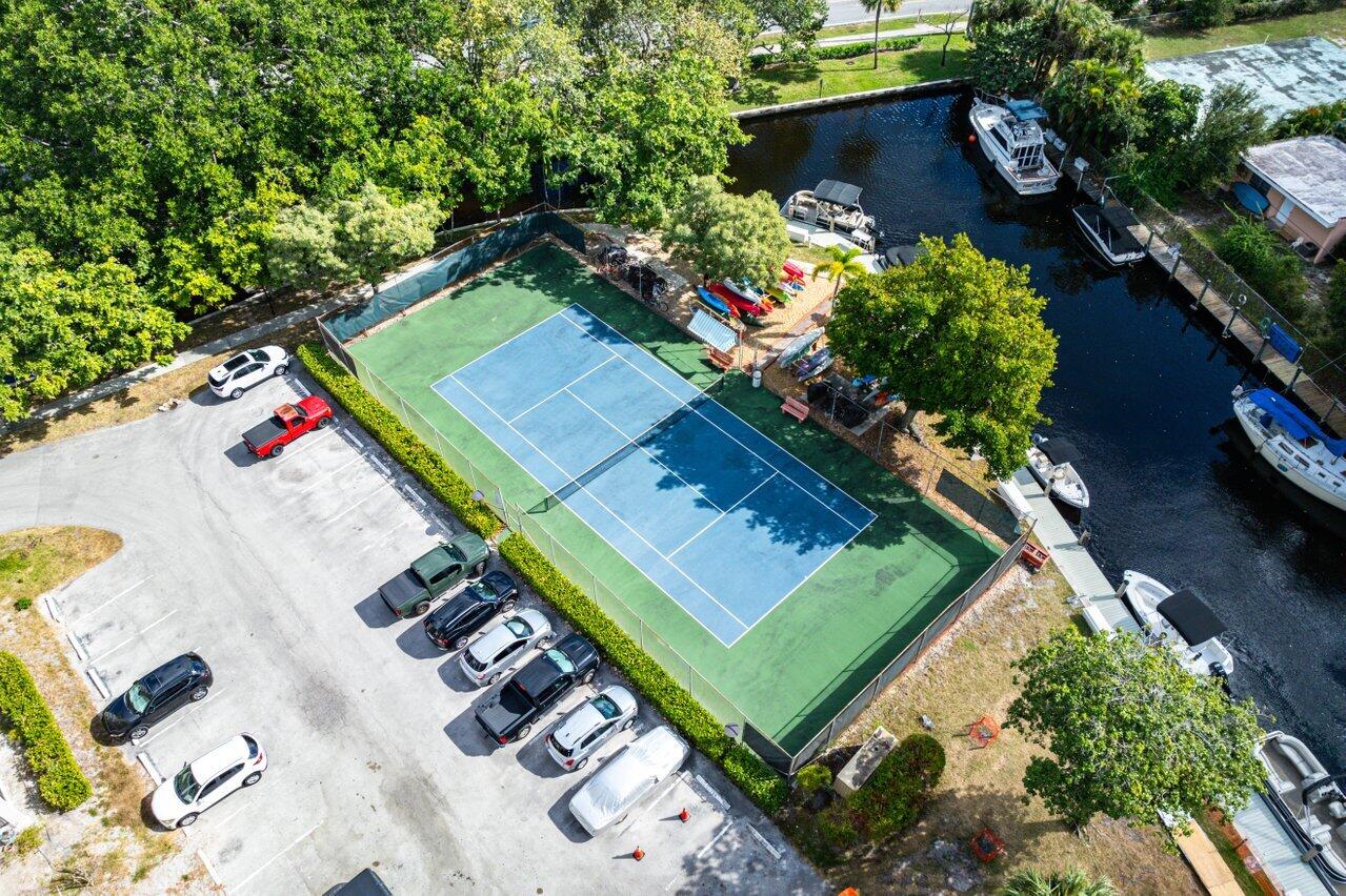 1000 River Reach Drive 115