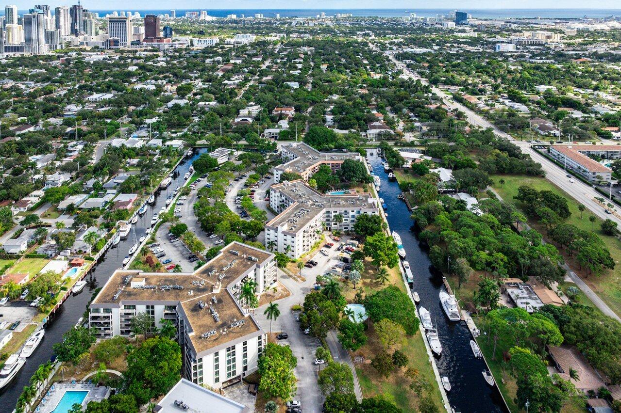 1000 River Reach Drive 115