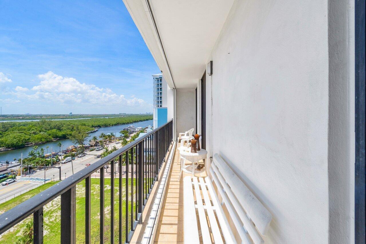 322 Buchanan Street 1207