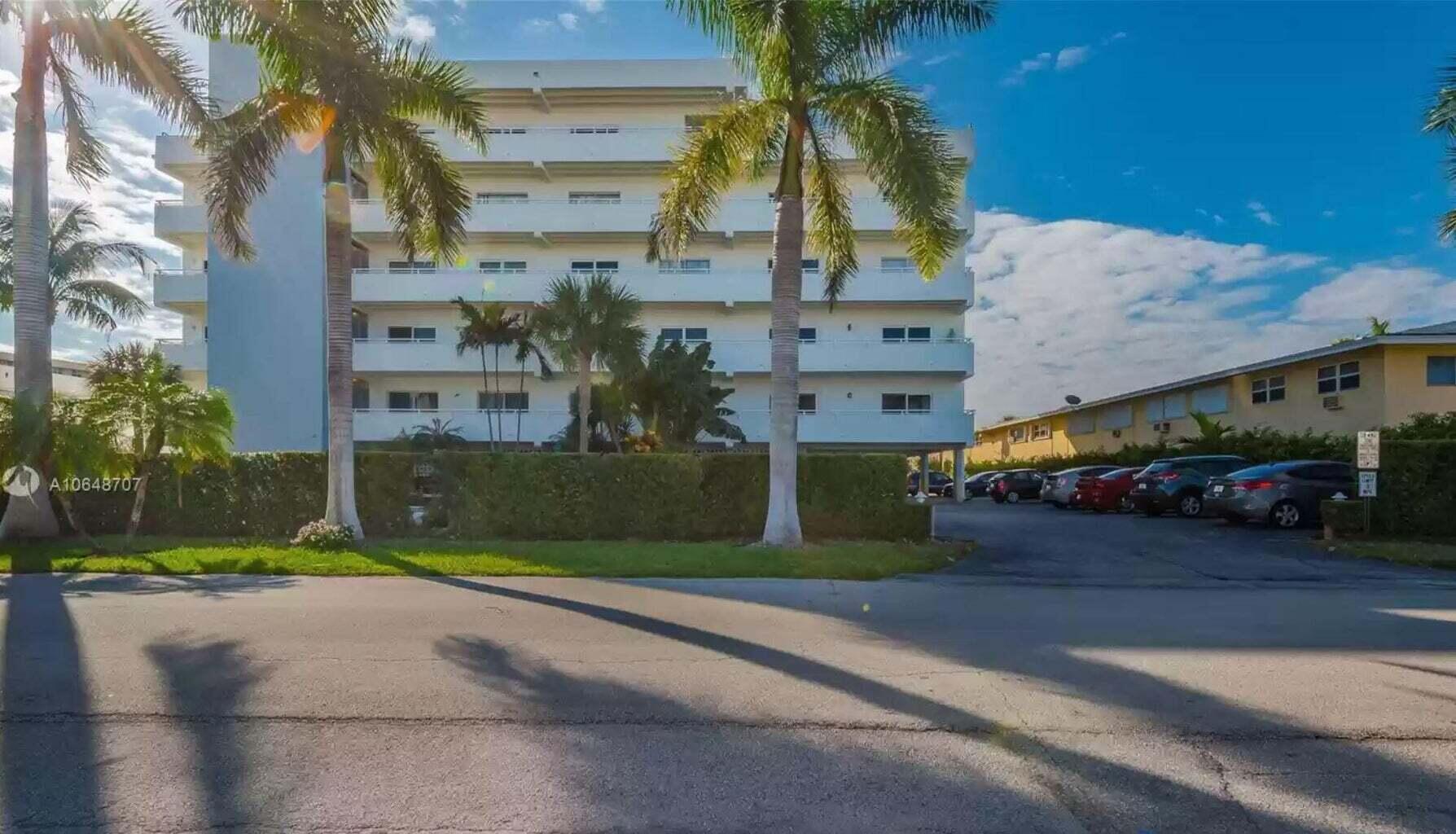 3212 NE 12th Street 302, Pompano Beach Unit: 302