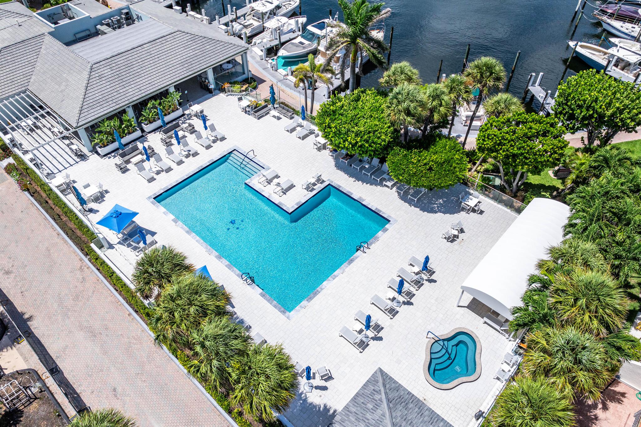 2677 N Ocean Boulevard Th-18-H