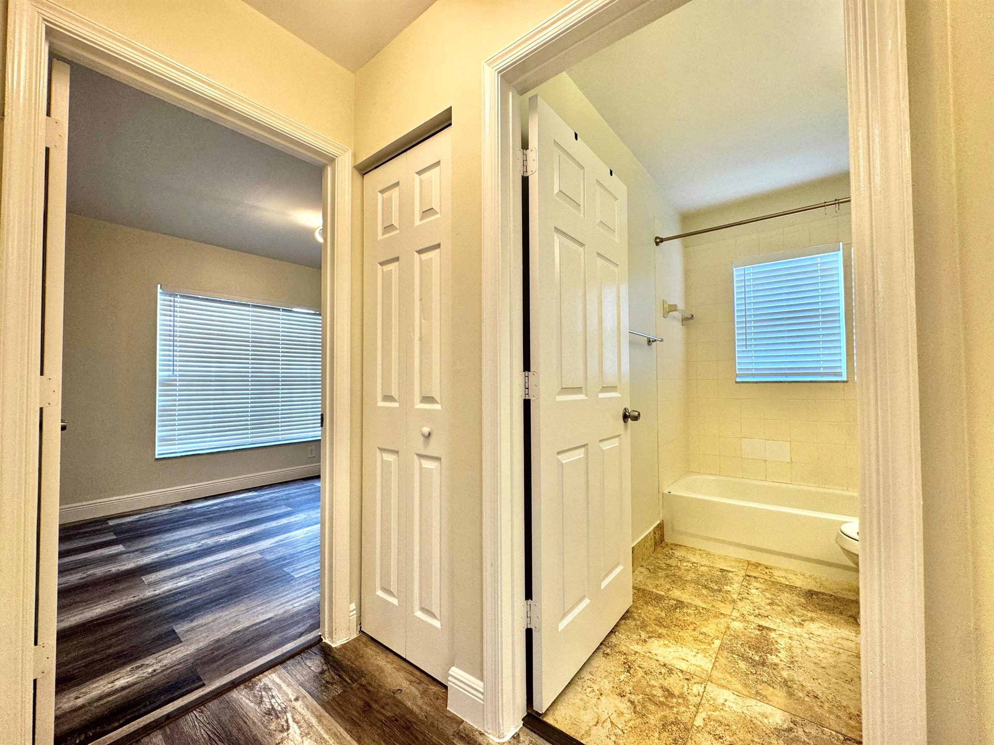4731 NW 75th Street