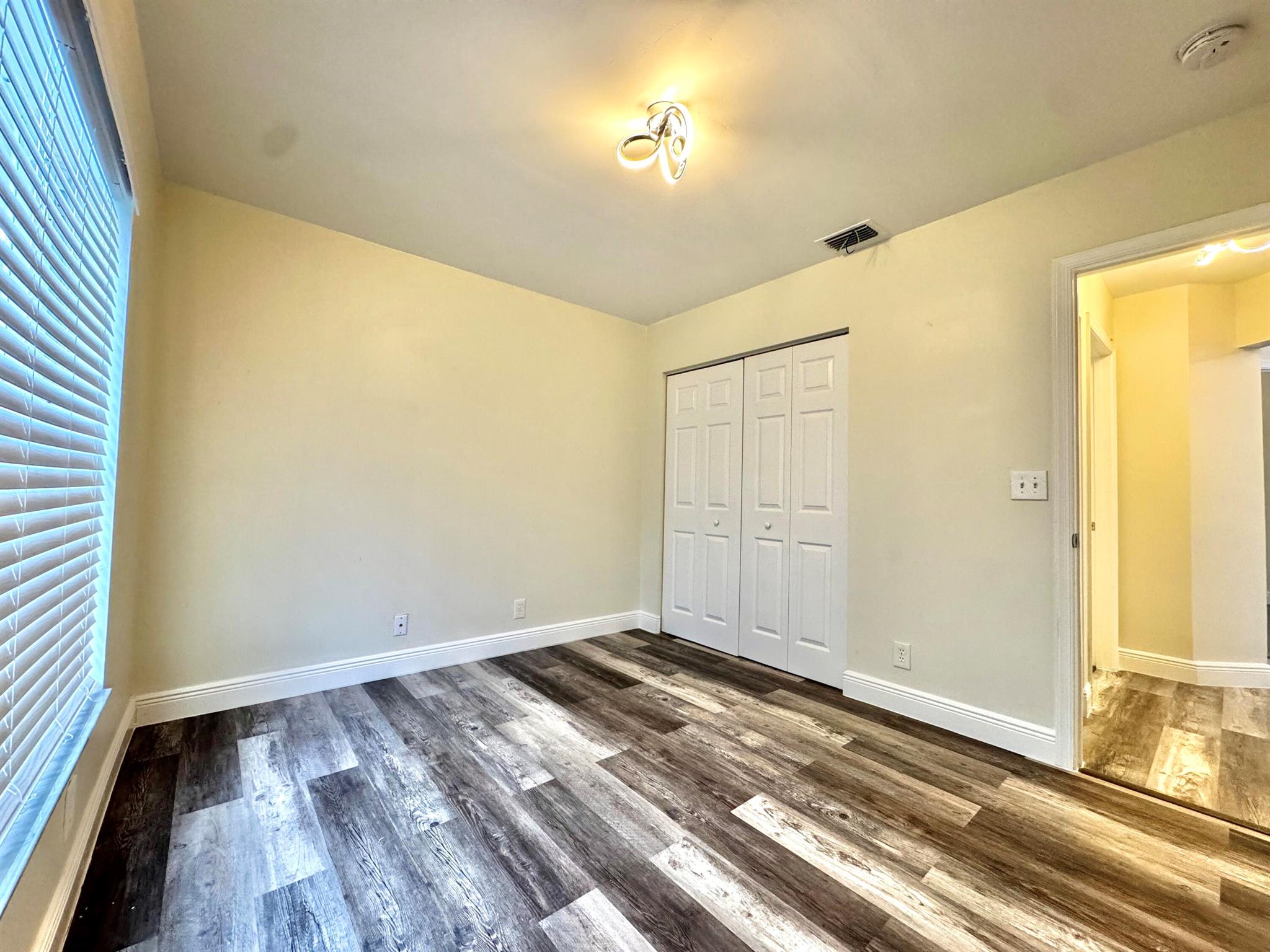 4731 NW 75th Street