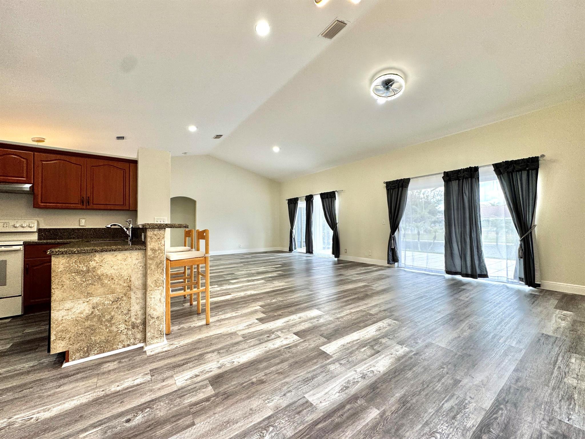 4731 NW 75th Street