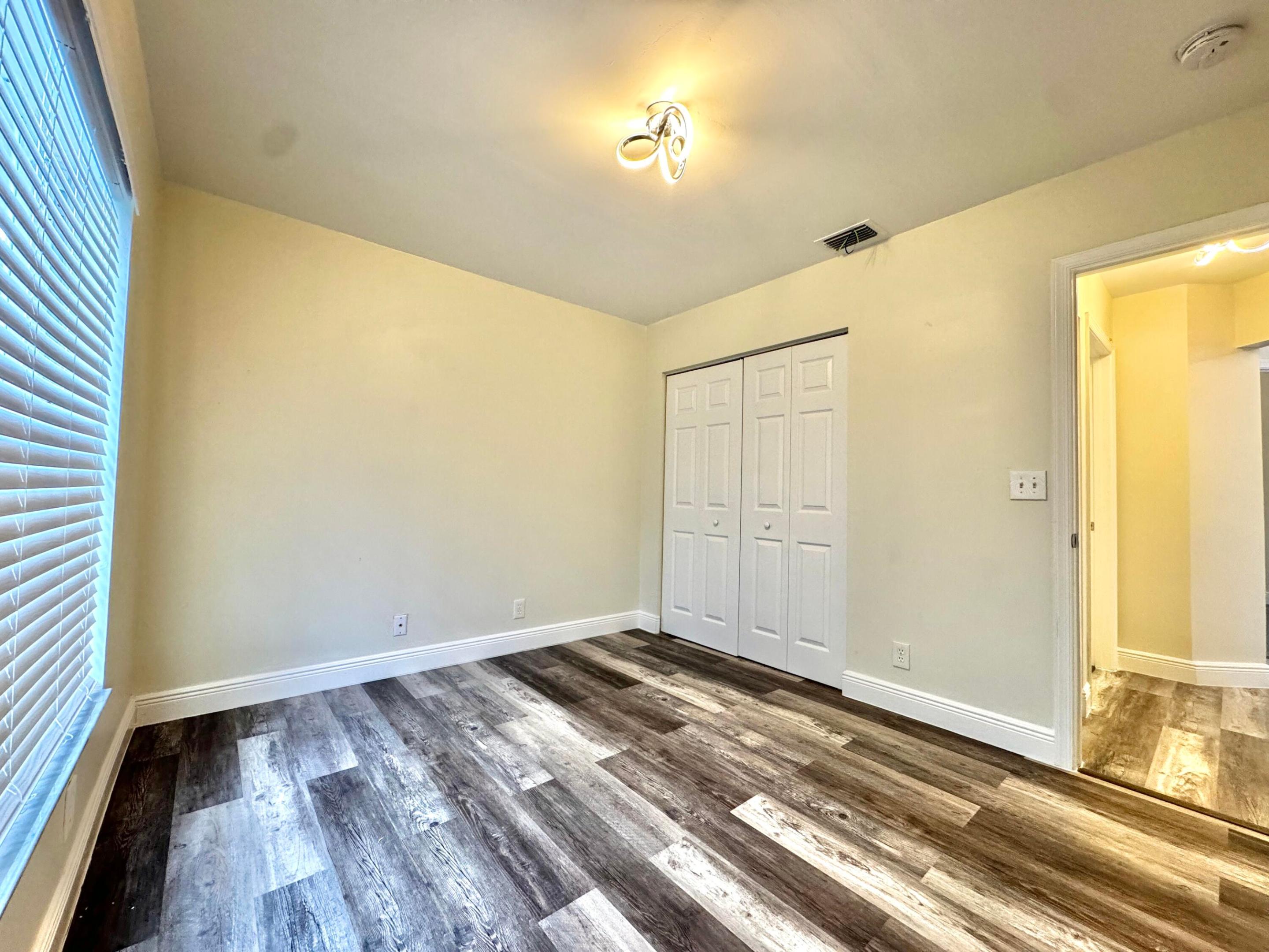 4731 NW 75th Street