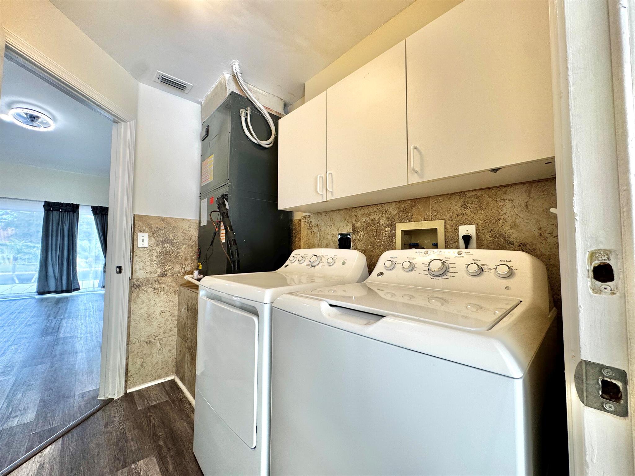 4731 NW 75th Street