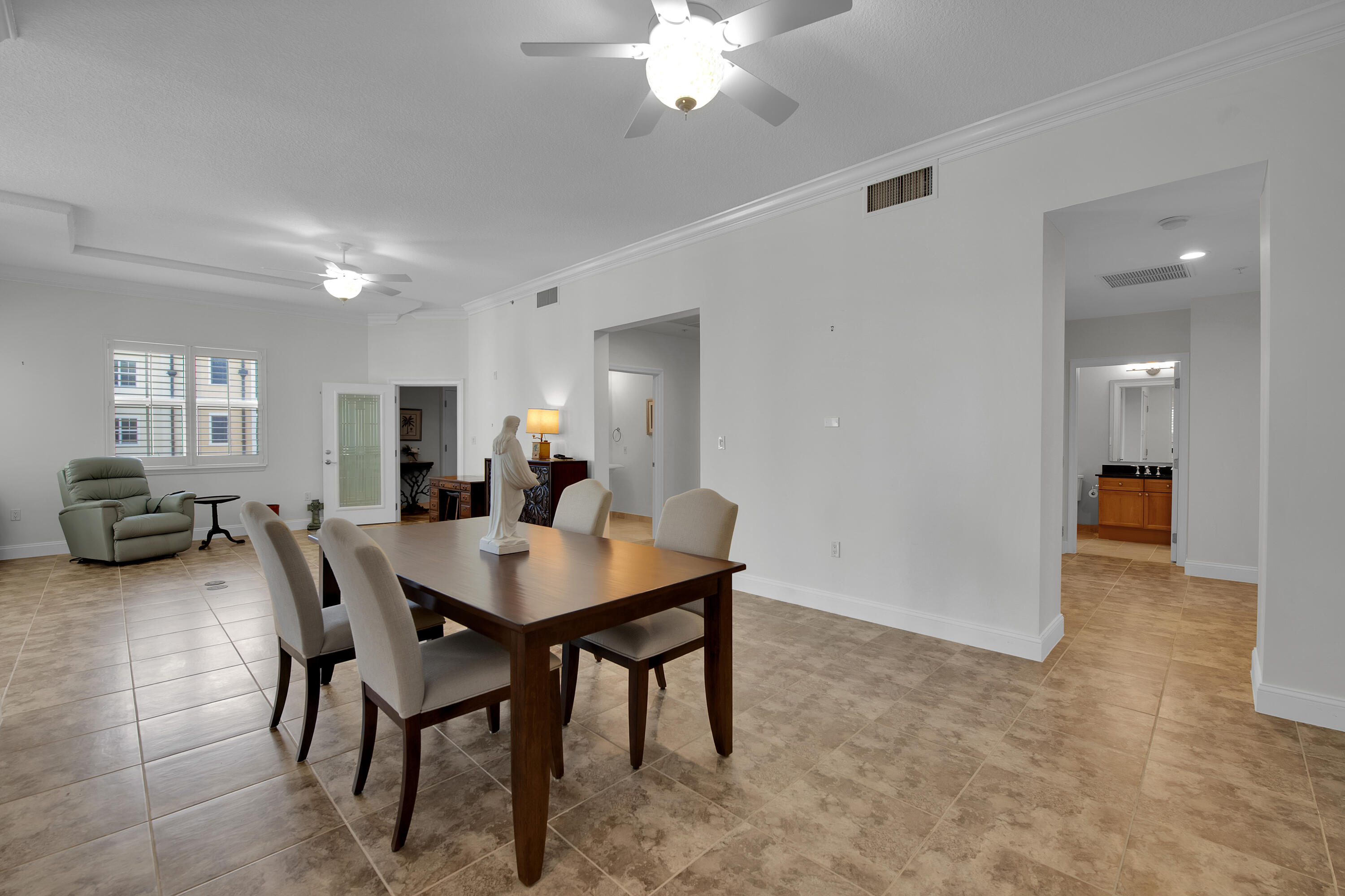 3960 N Flagler Drive 301
