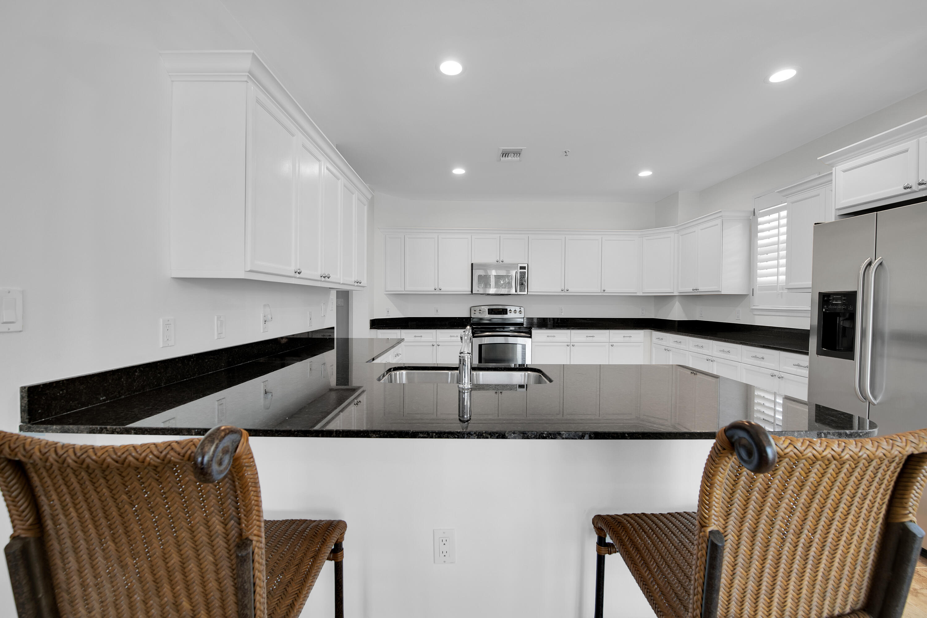 3960 N Flagler Drive 301