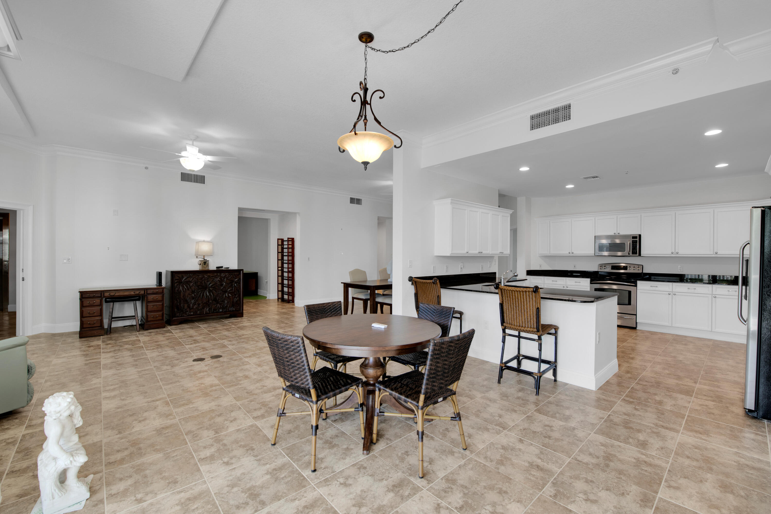 3960 N Flagler Drive 301
