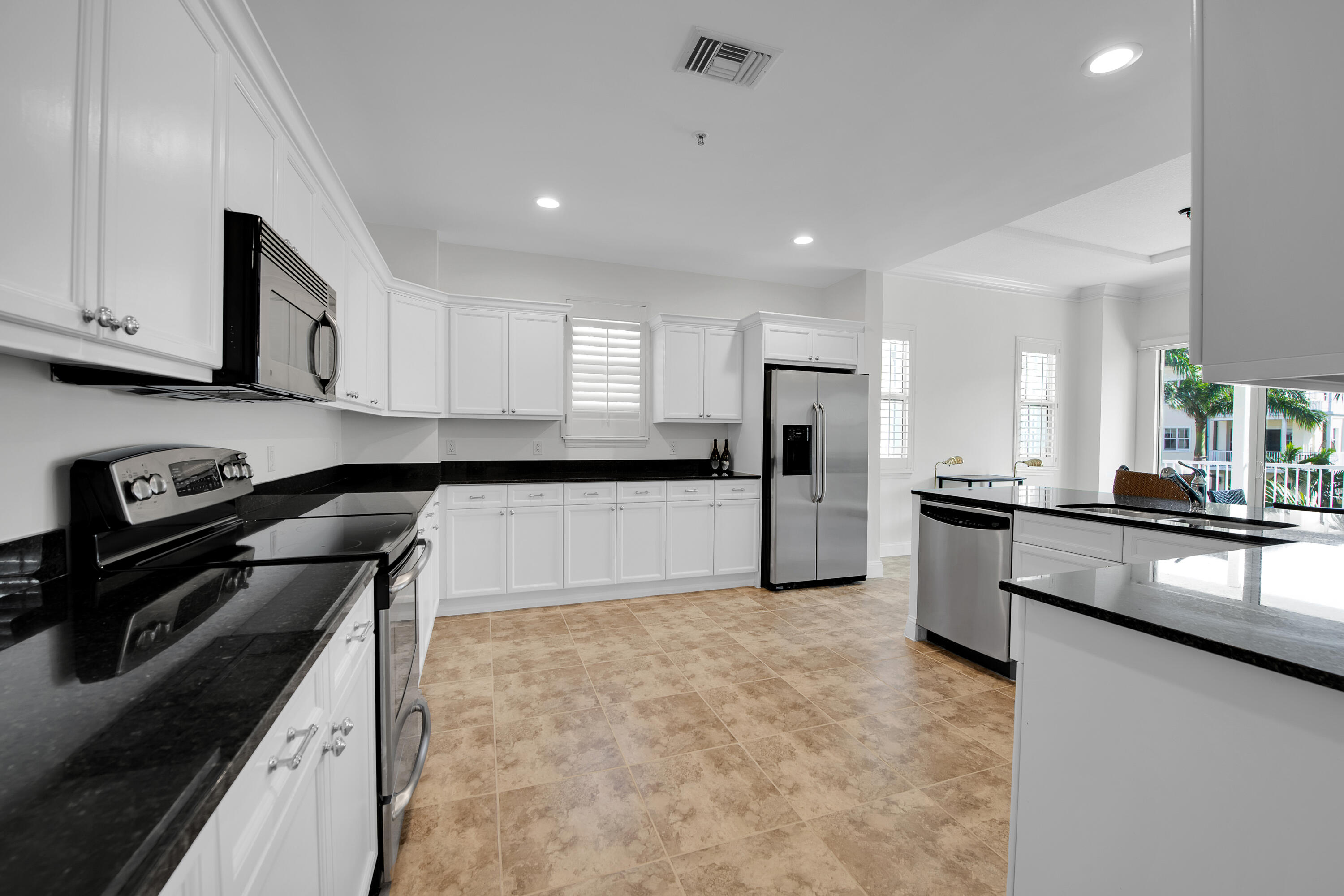 3960 N Flagler Drive 301