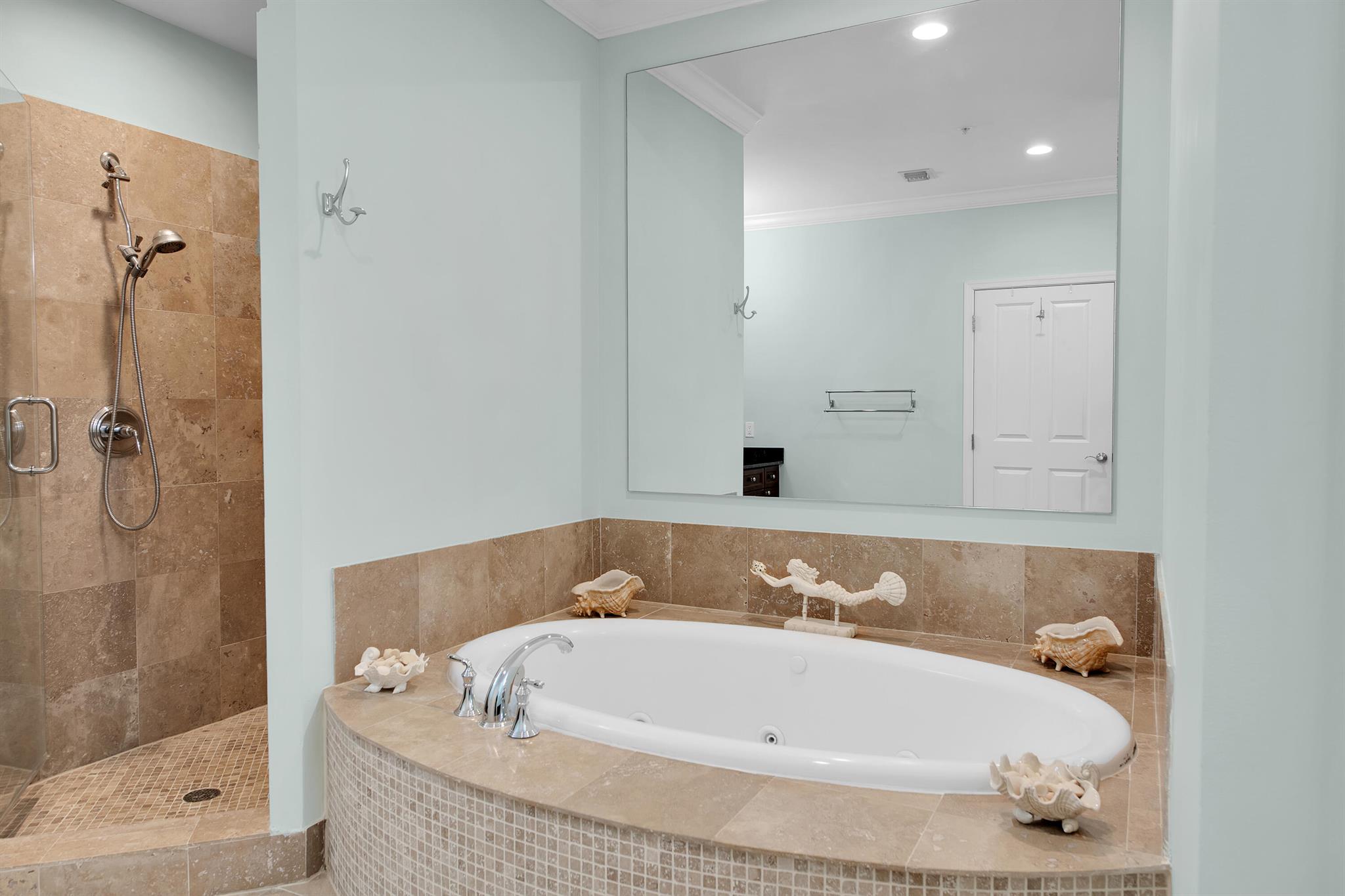 3960 N Flagler Drive 301