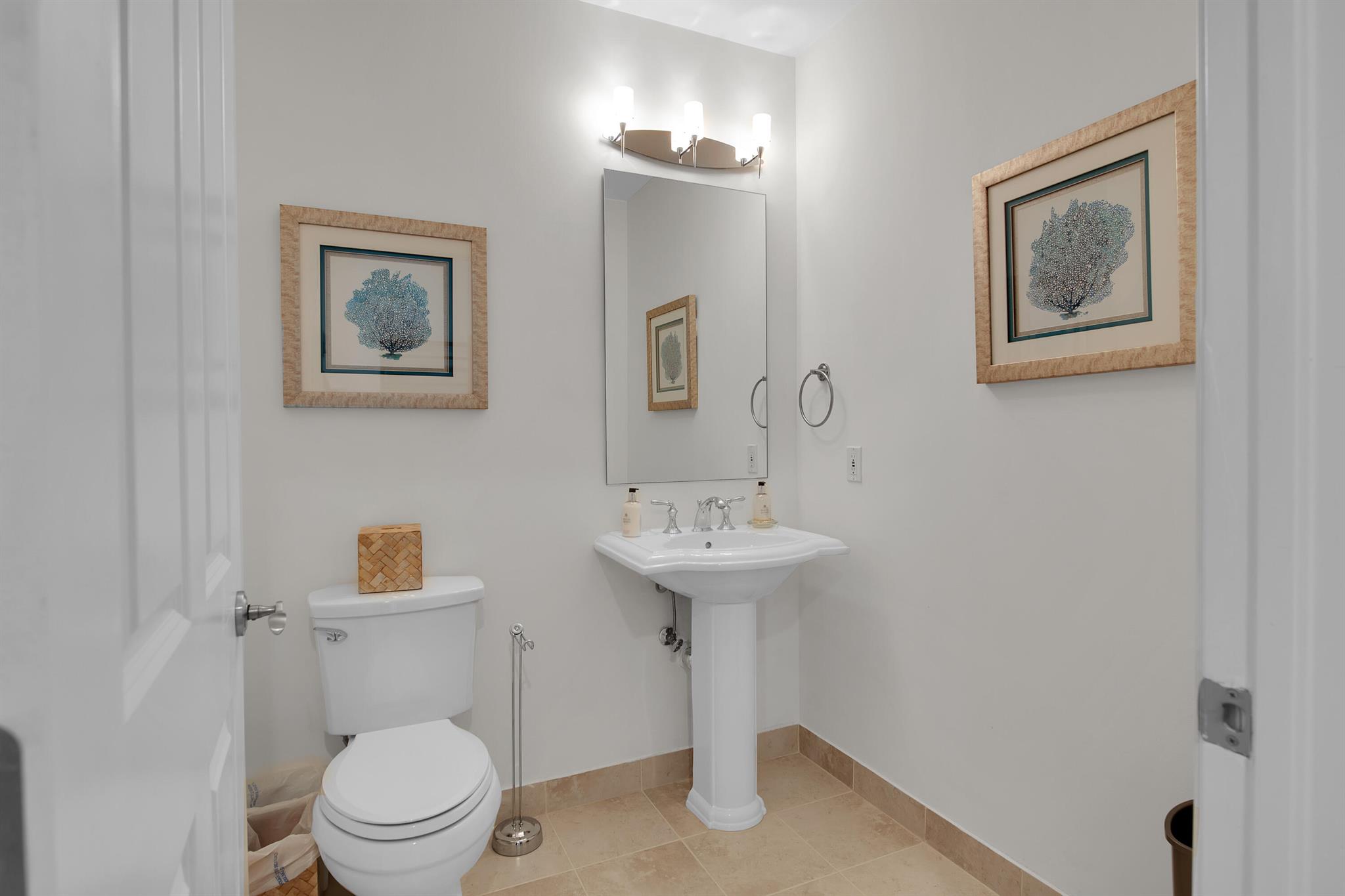 3960 N Flagler Drive 301