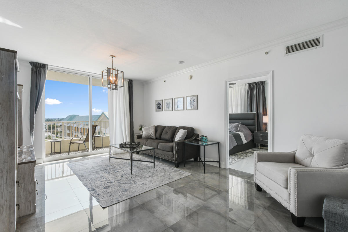 625 Casa Loma 908 Boulevard 908