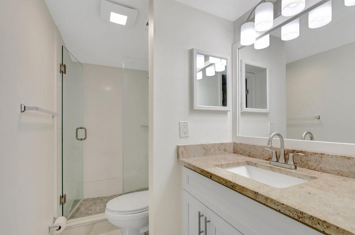 3939 NE 5th Avenue, B102, Boca Raton Unit: B102