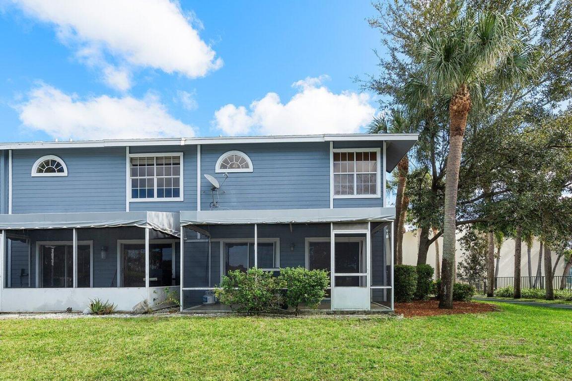 5056 Pointe Emerald Lane, Boca Raton