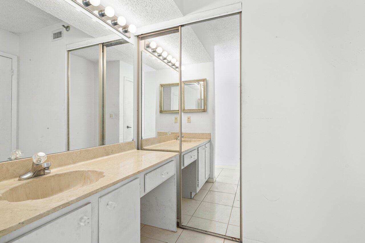 6562 Boca Del Mar Drive 125