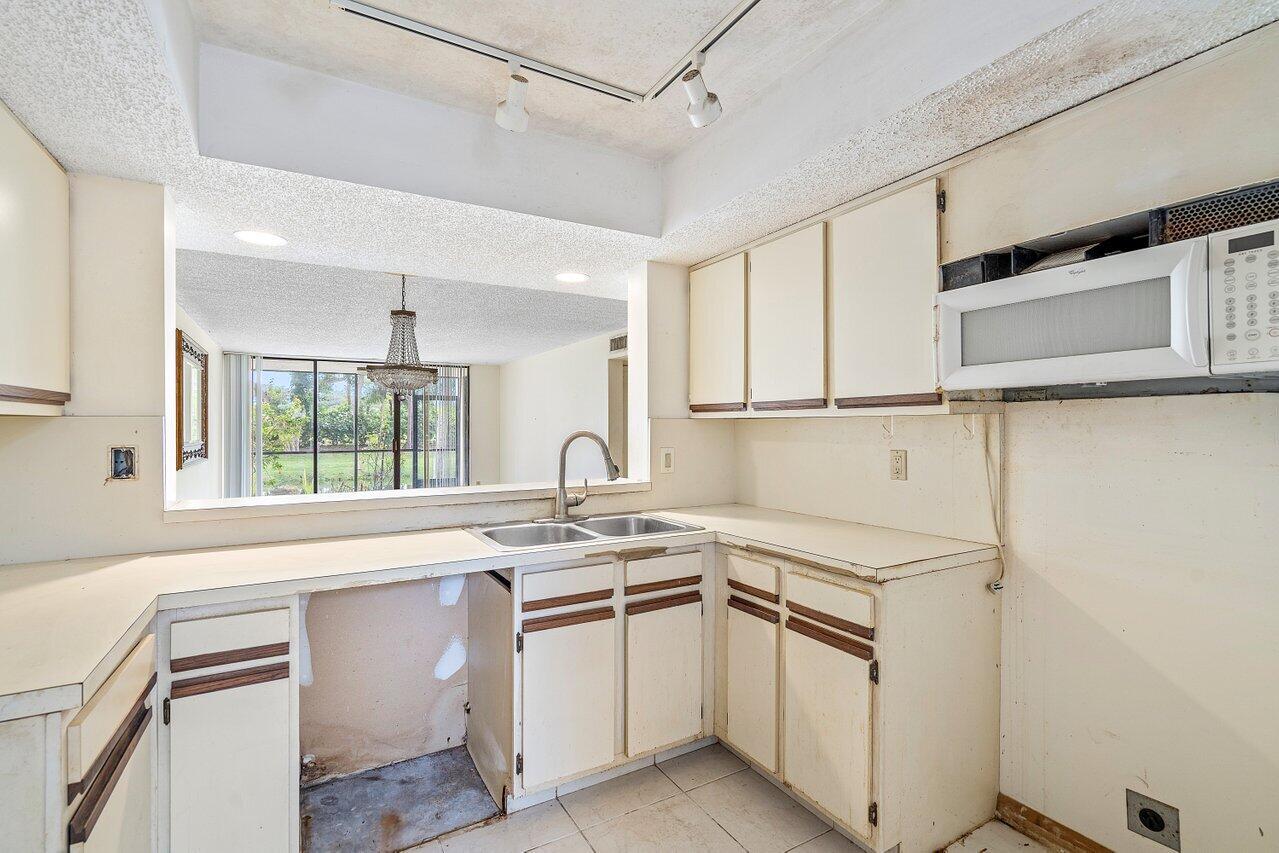 6562 Boca Del Mar Drive 125