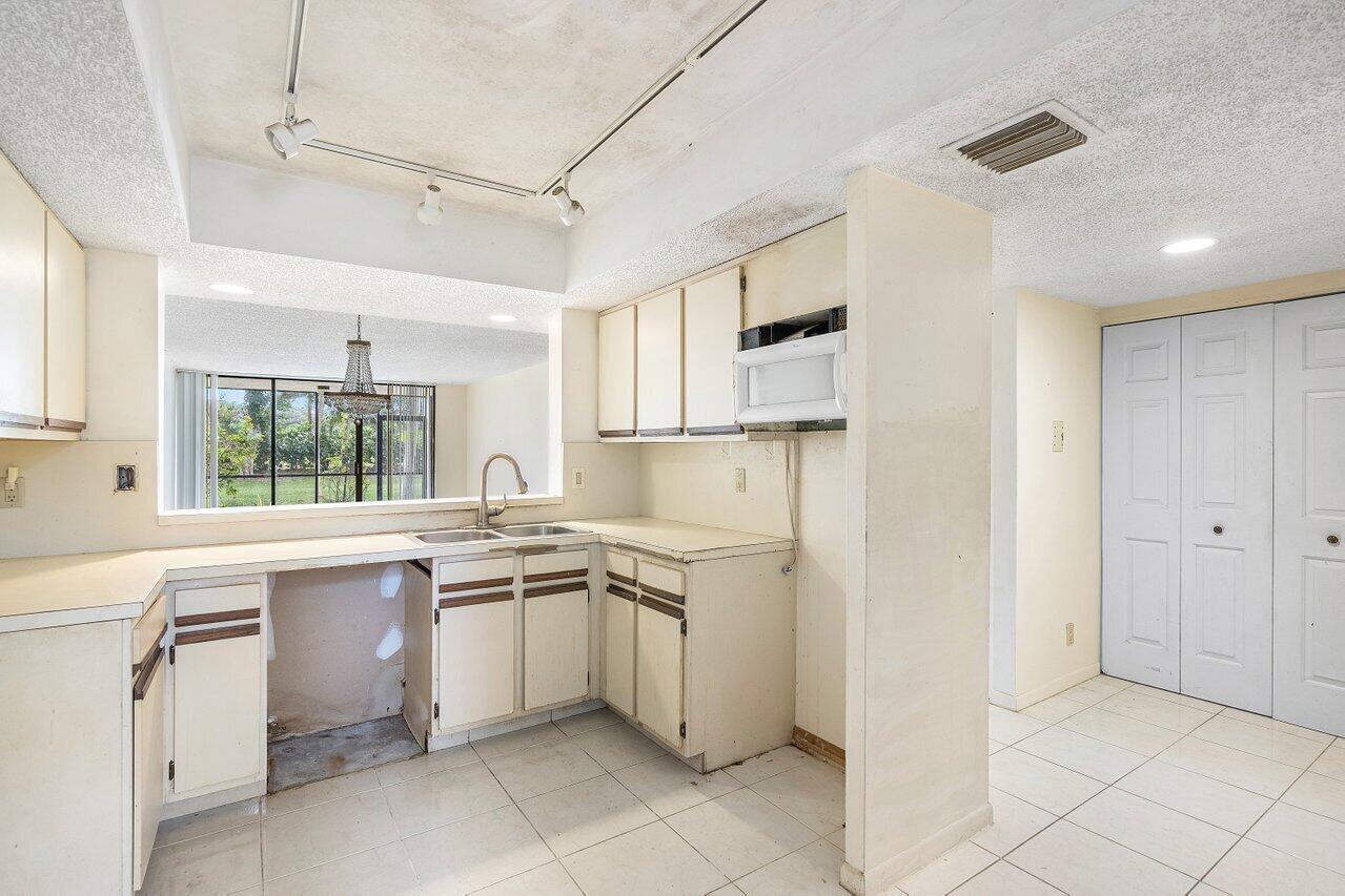 6562 Boca Del Mar Drive 125