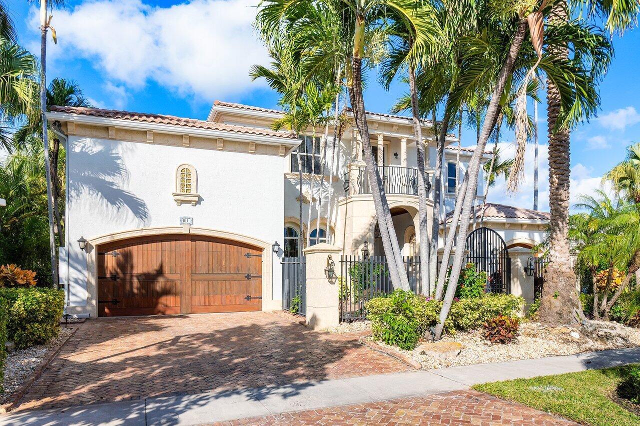 811 NE 33rd Street