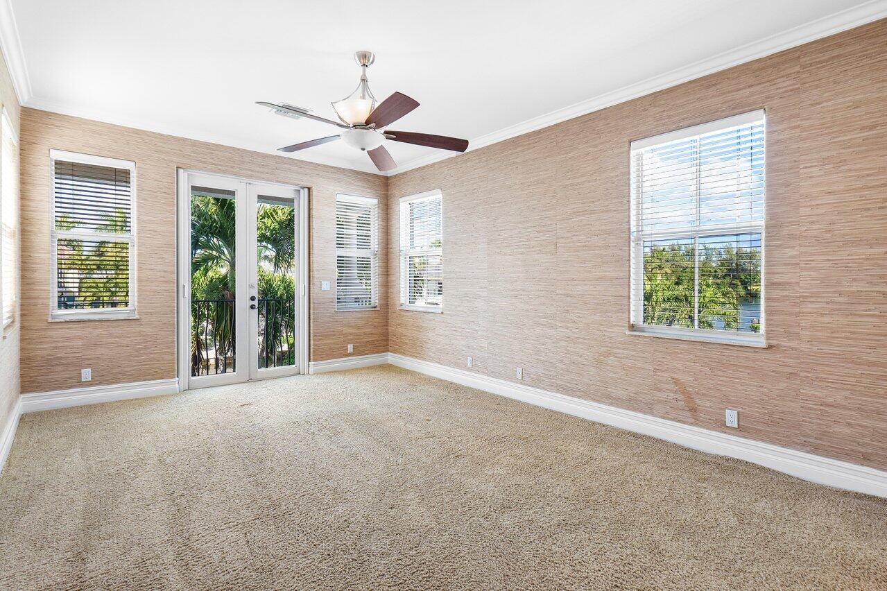 811 NE 33rd Street