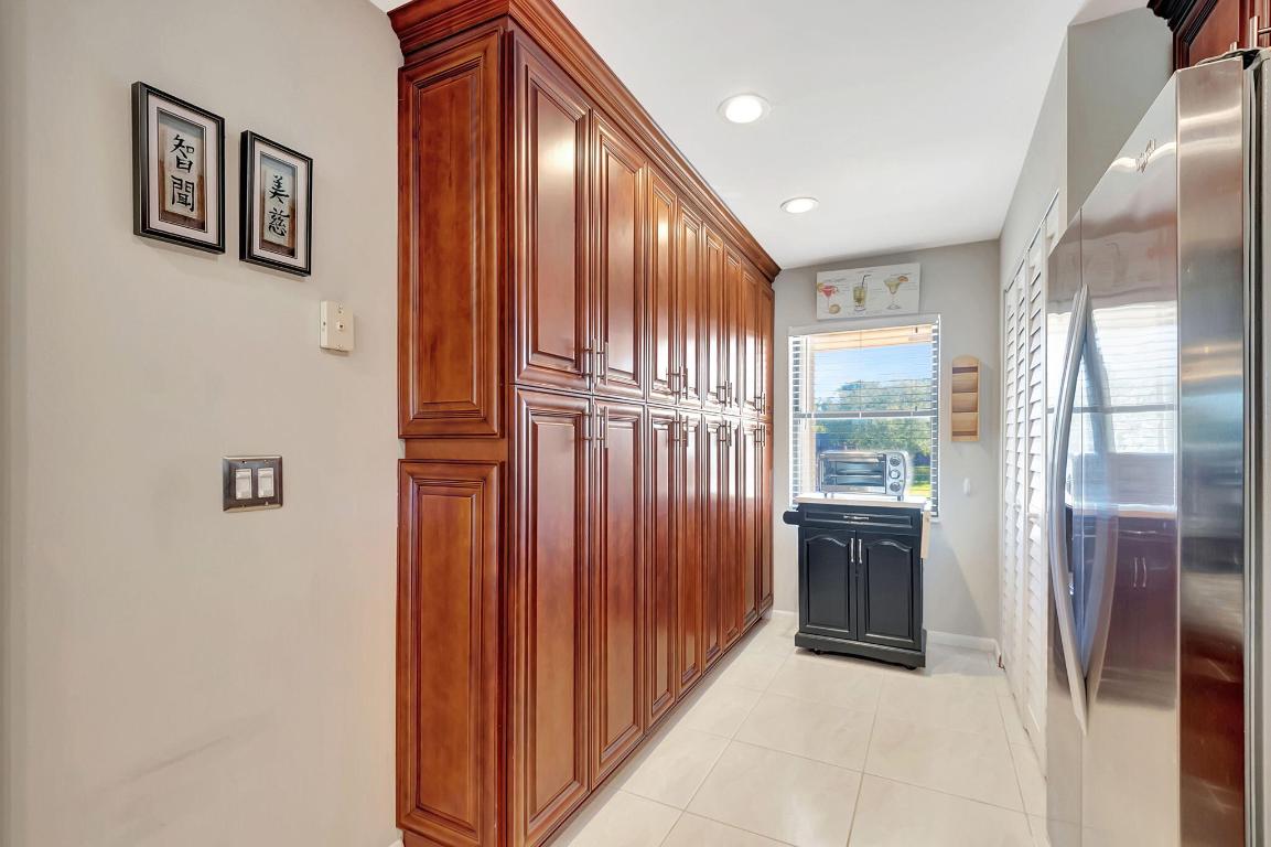 2916 SW 22nd Circle 202b