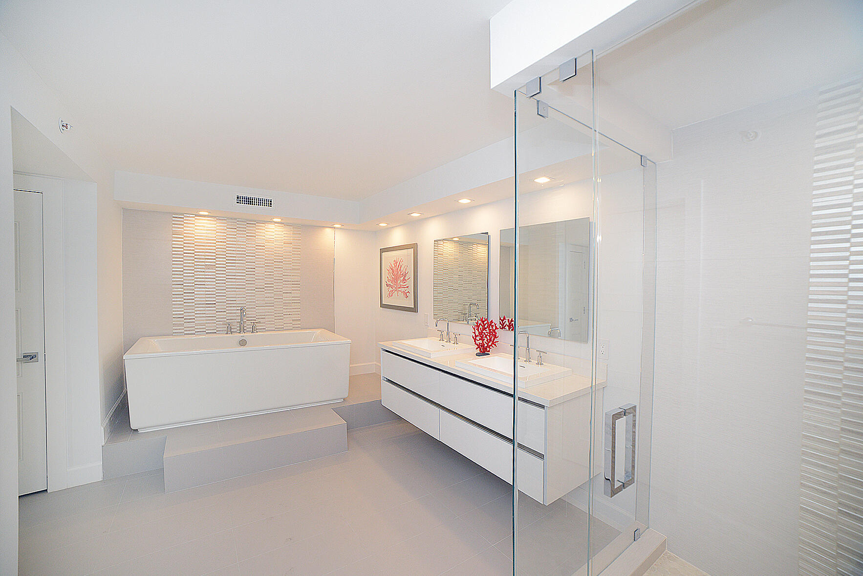 250 S Ocean Boulevard 9h