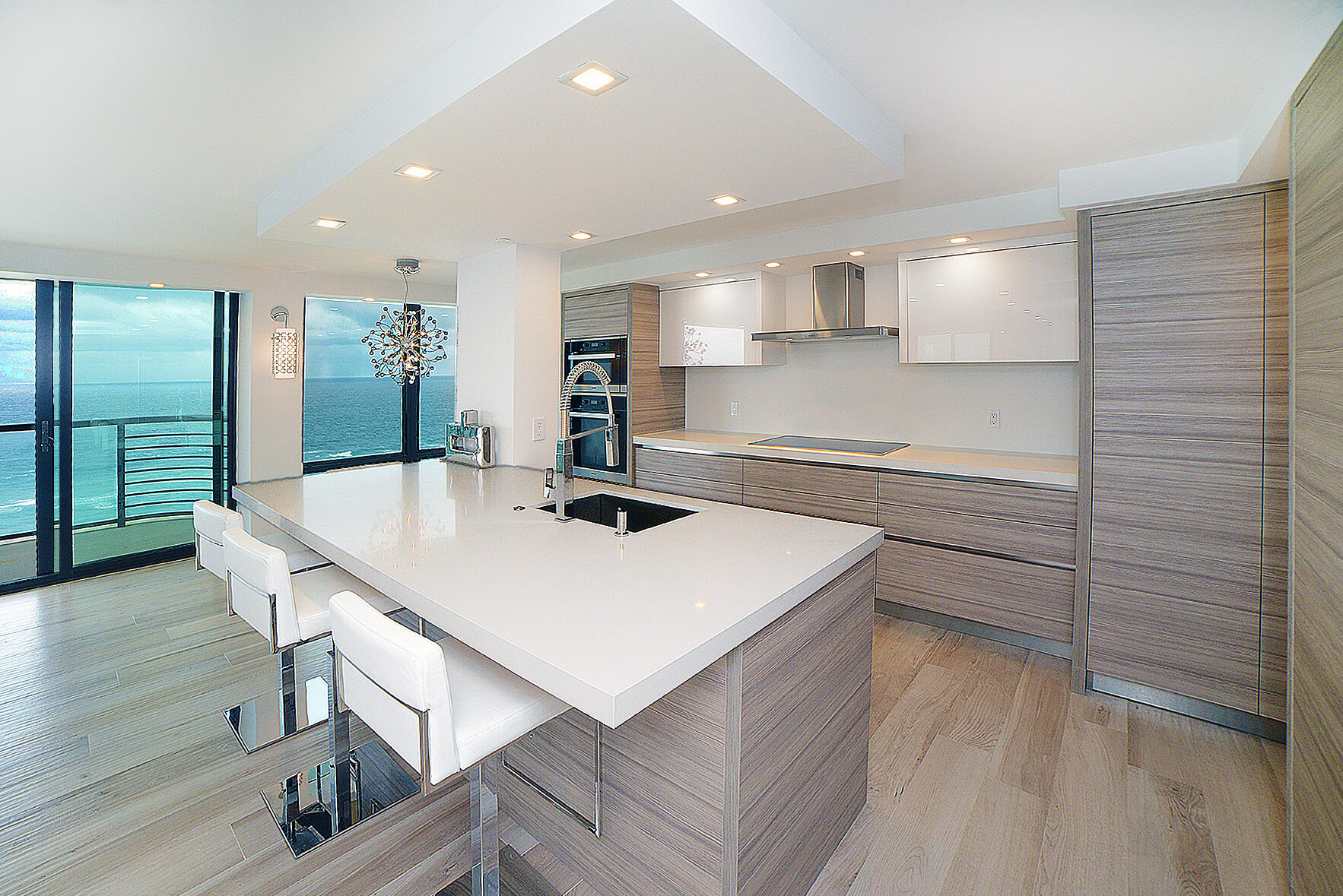 250 S Ocean Boulevard 9h
