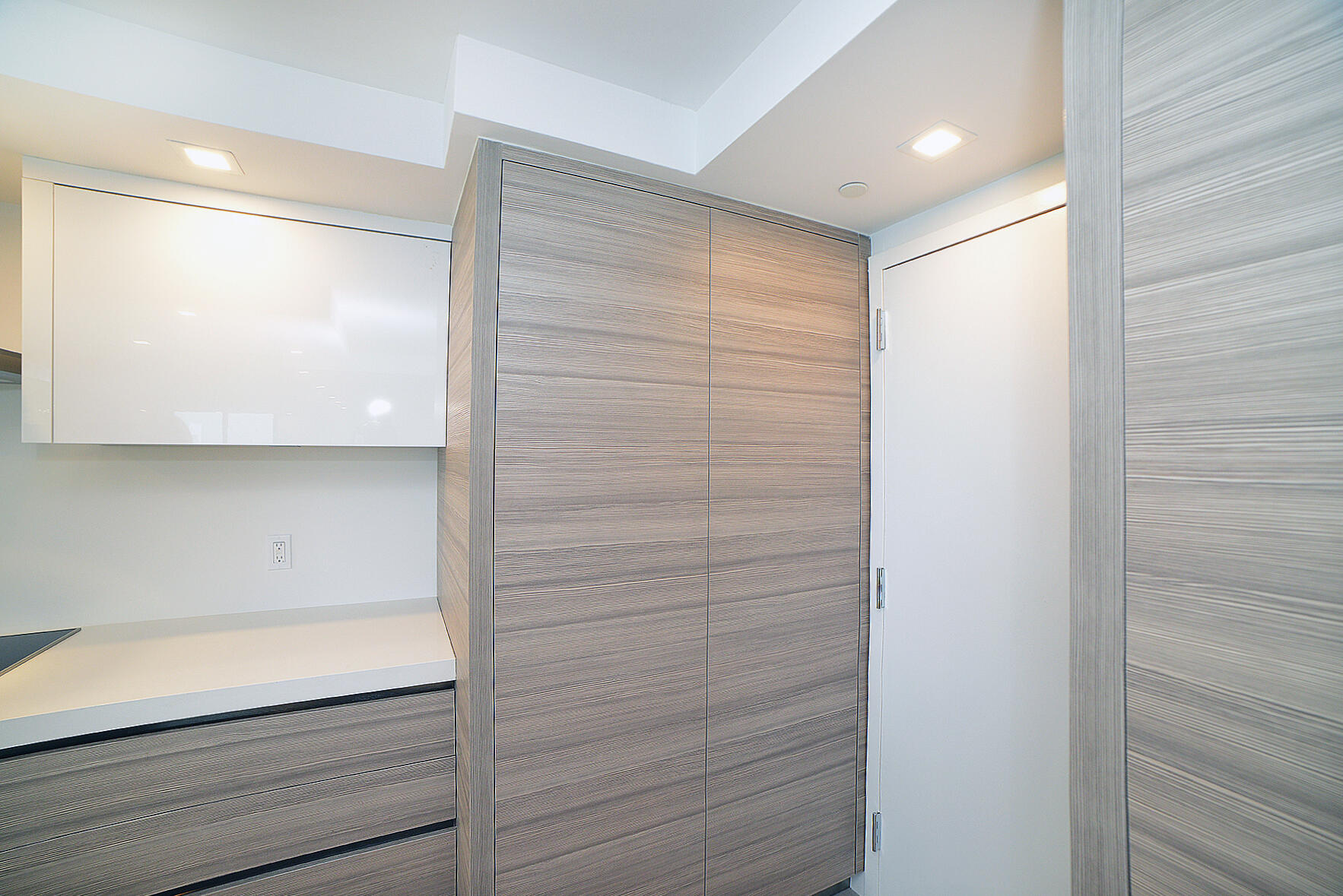 250 S Ocean Boulevard 9h