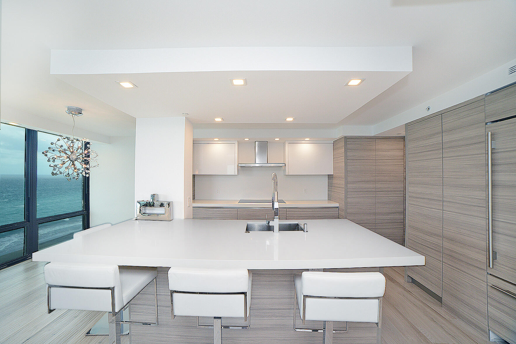 250 S Ocean Boulevard 9h