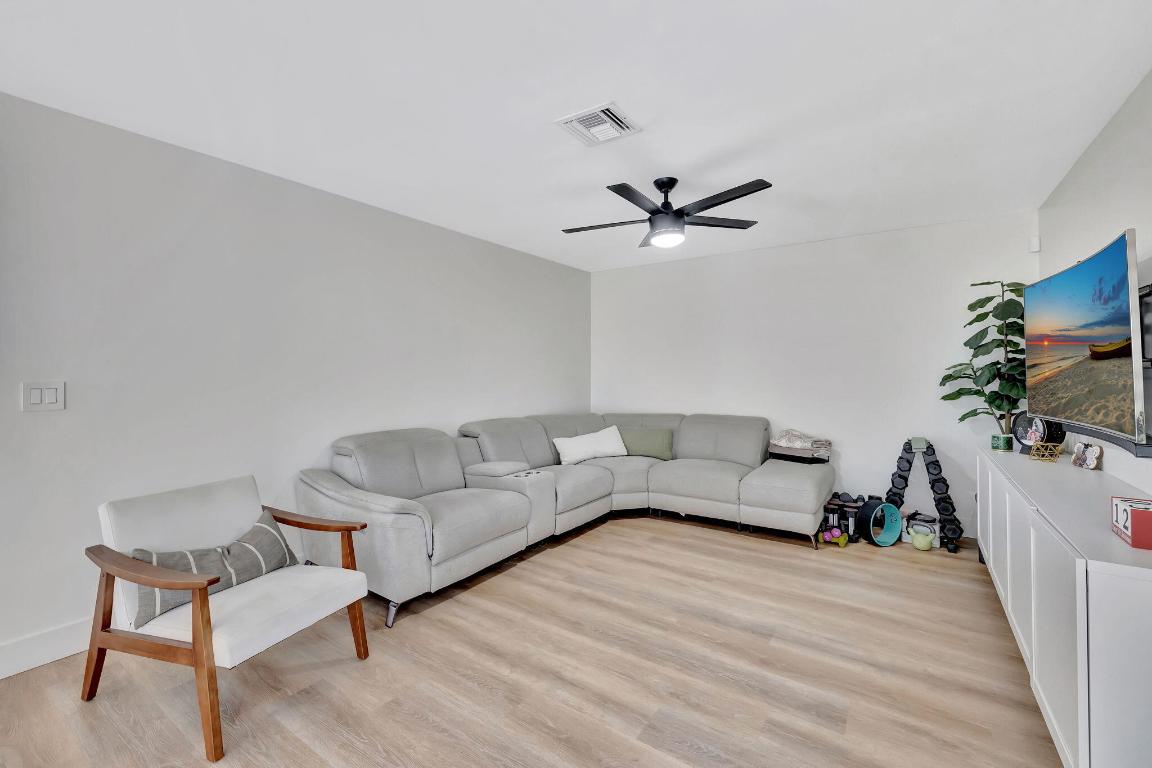 4276 NW 57th Drive, Coconut Creek