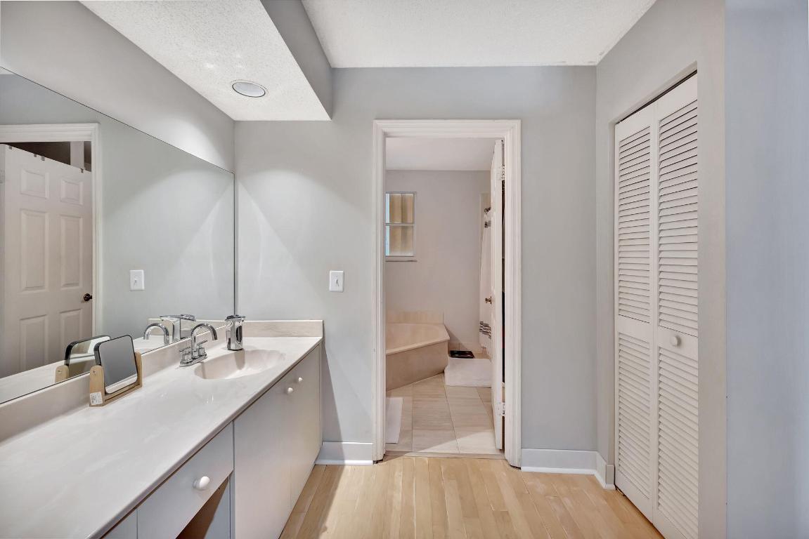 4276 NW 57th Drive, Coconut Creek