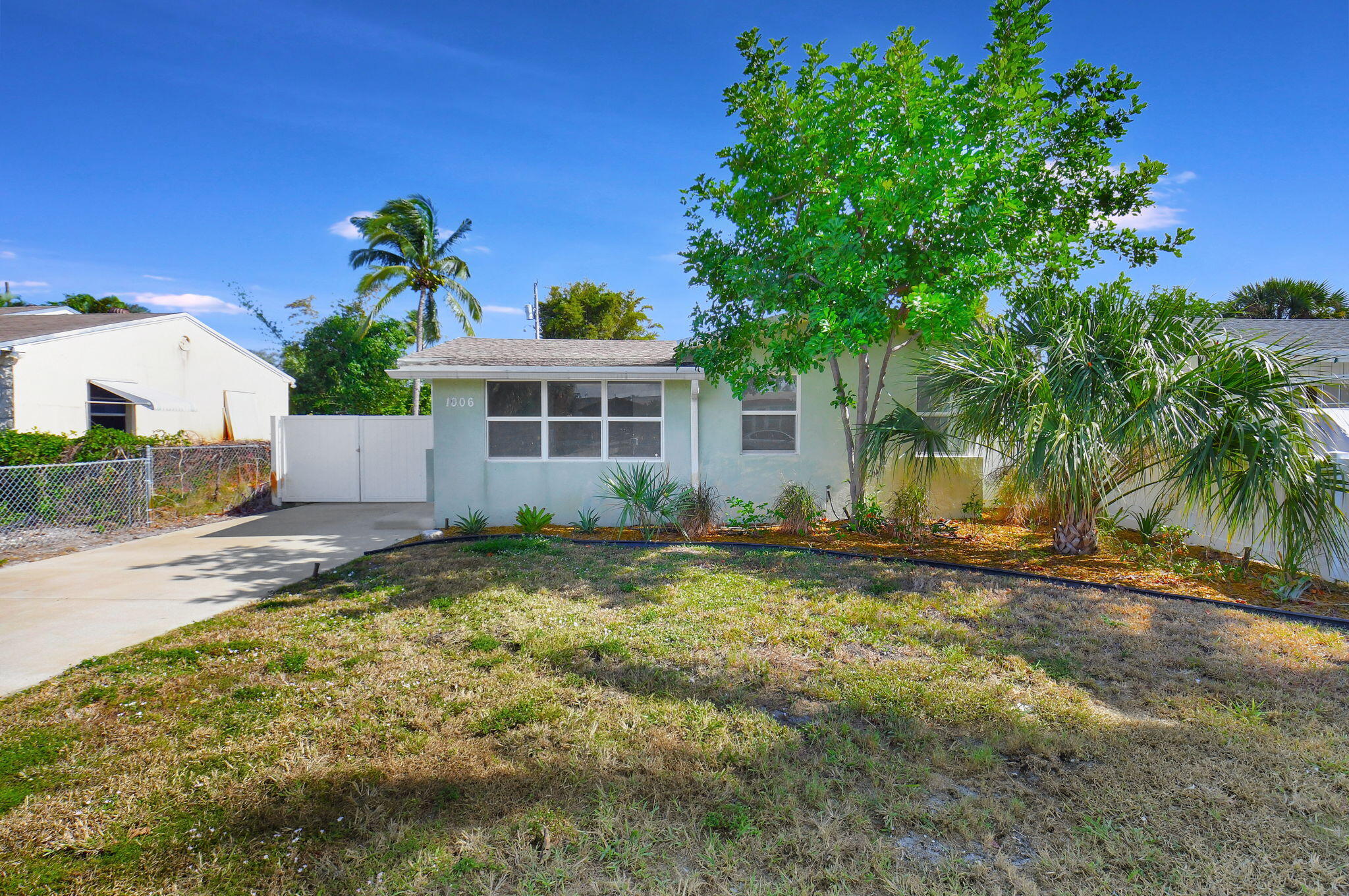 1006 SE 3rd Street