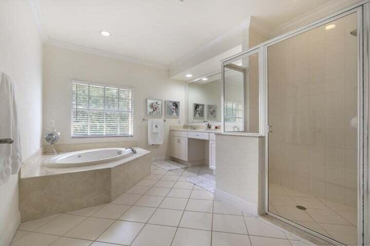 5720 NE Verde Circle