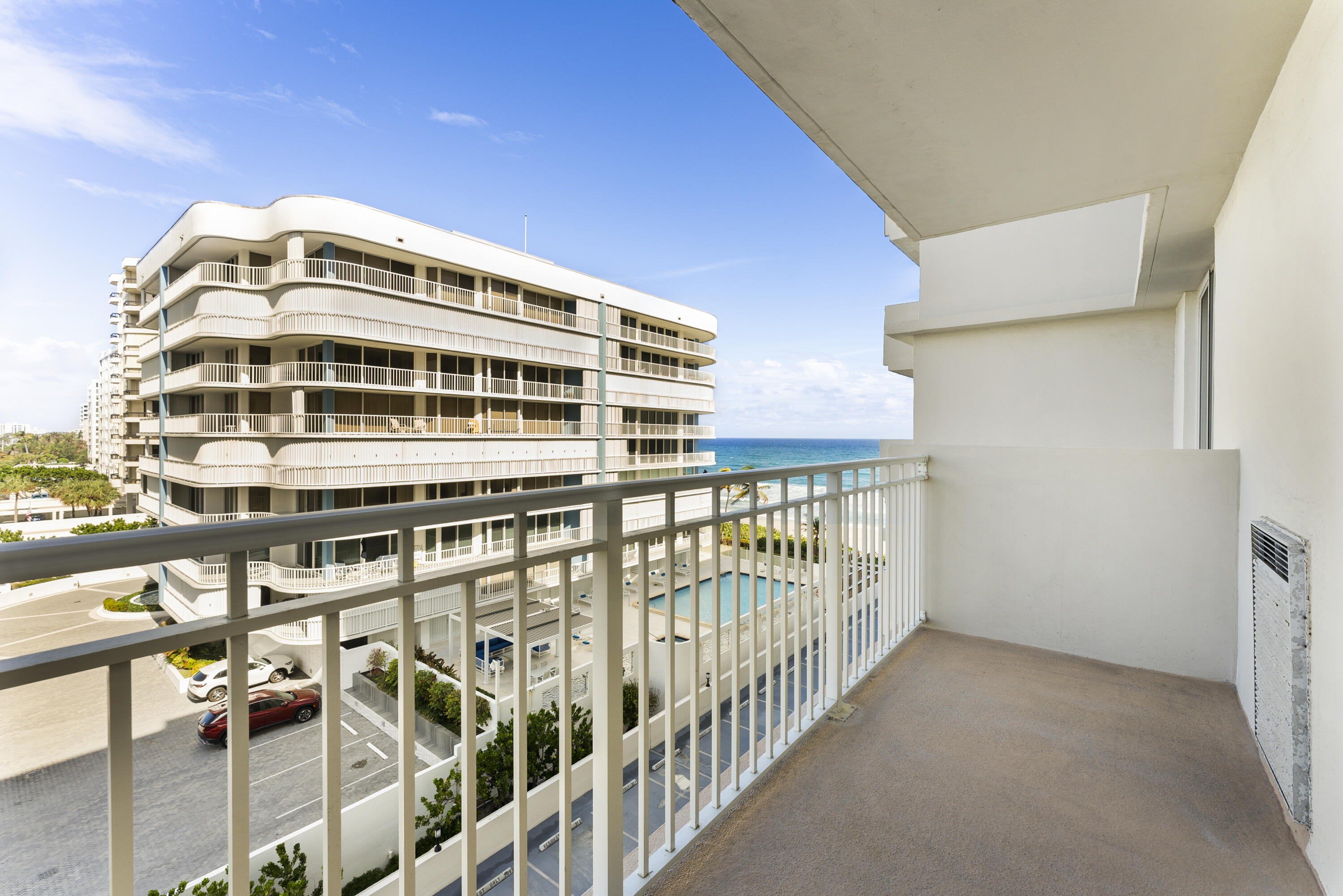 3215 S Ocean Boulevard 504