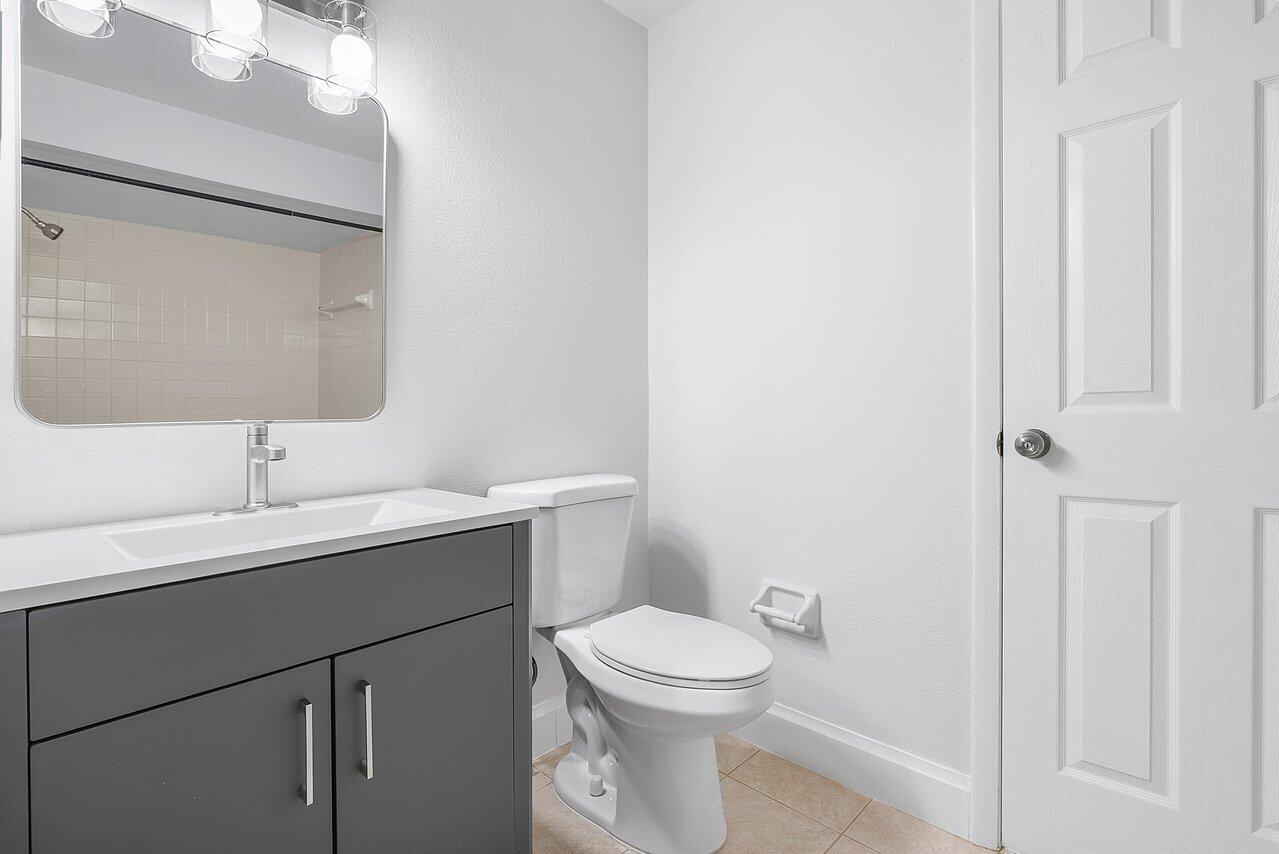 1760 Palm Cove Boulevard 5-307