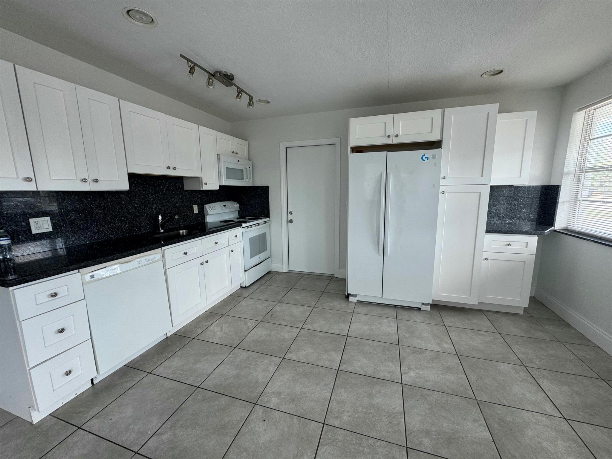 334 NW 7th Avenue