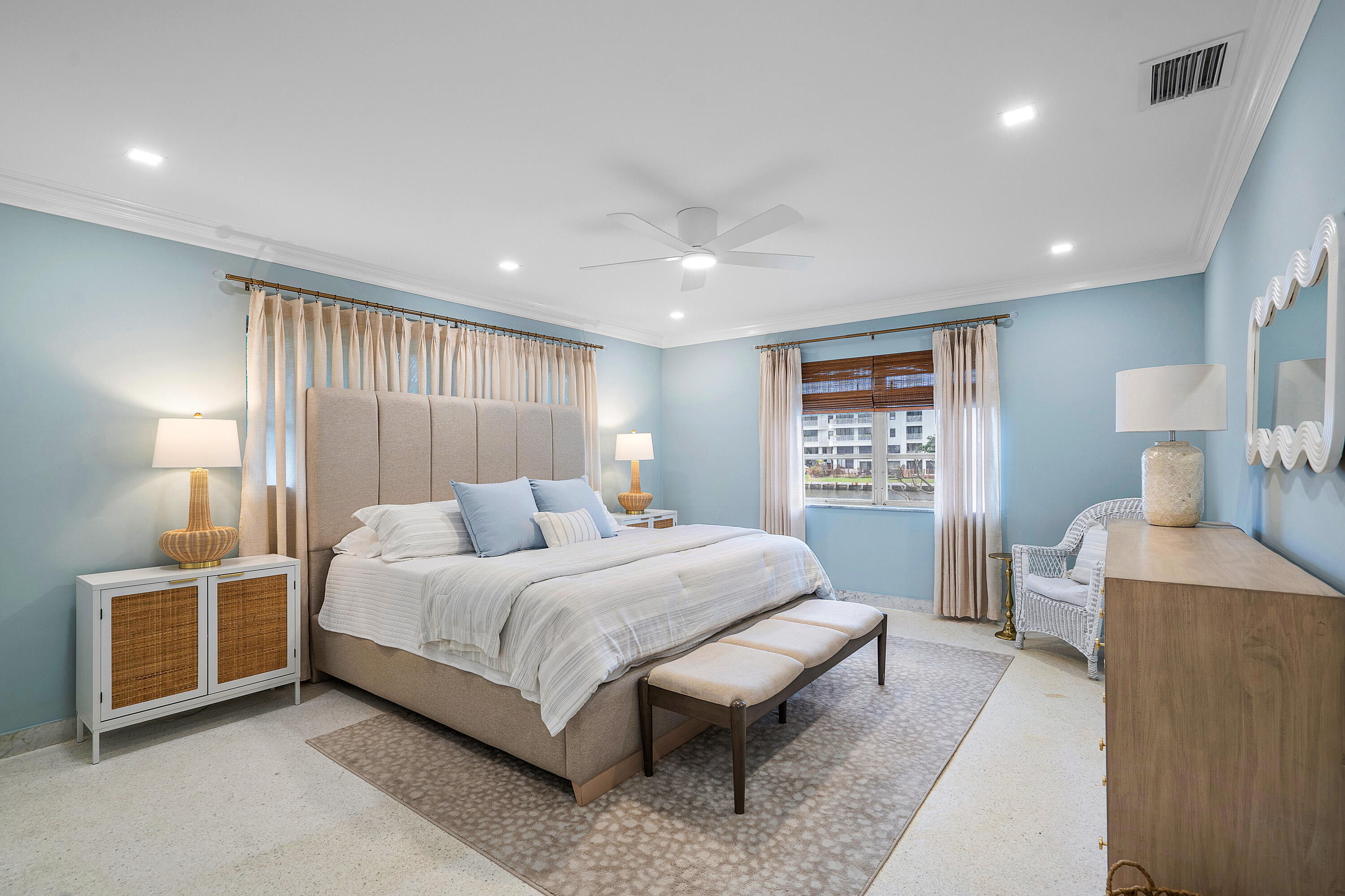 4313 W Tradewinds Avenue 1-2