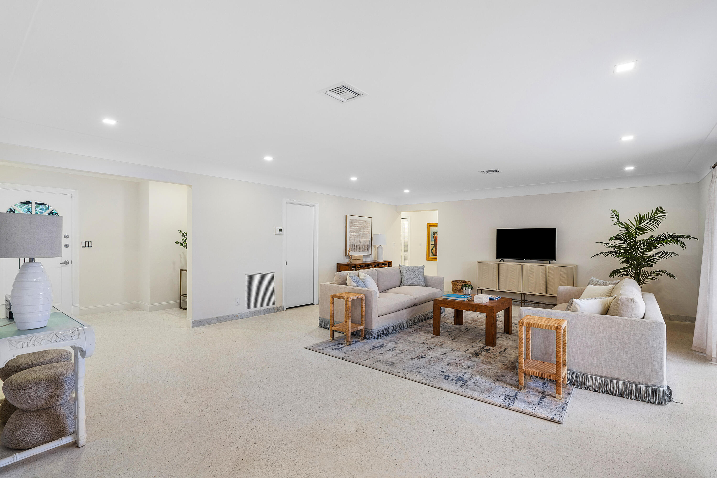 4313 W Tradewinds Avenue 1-2