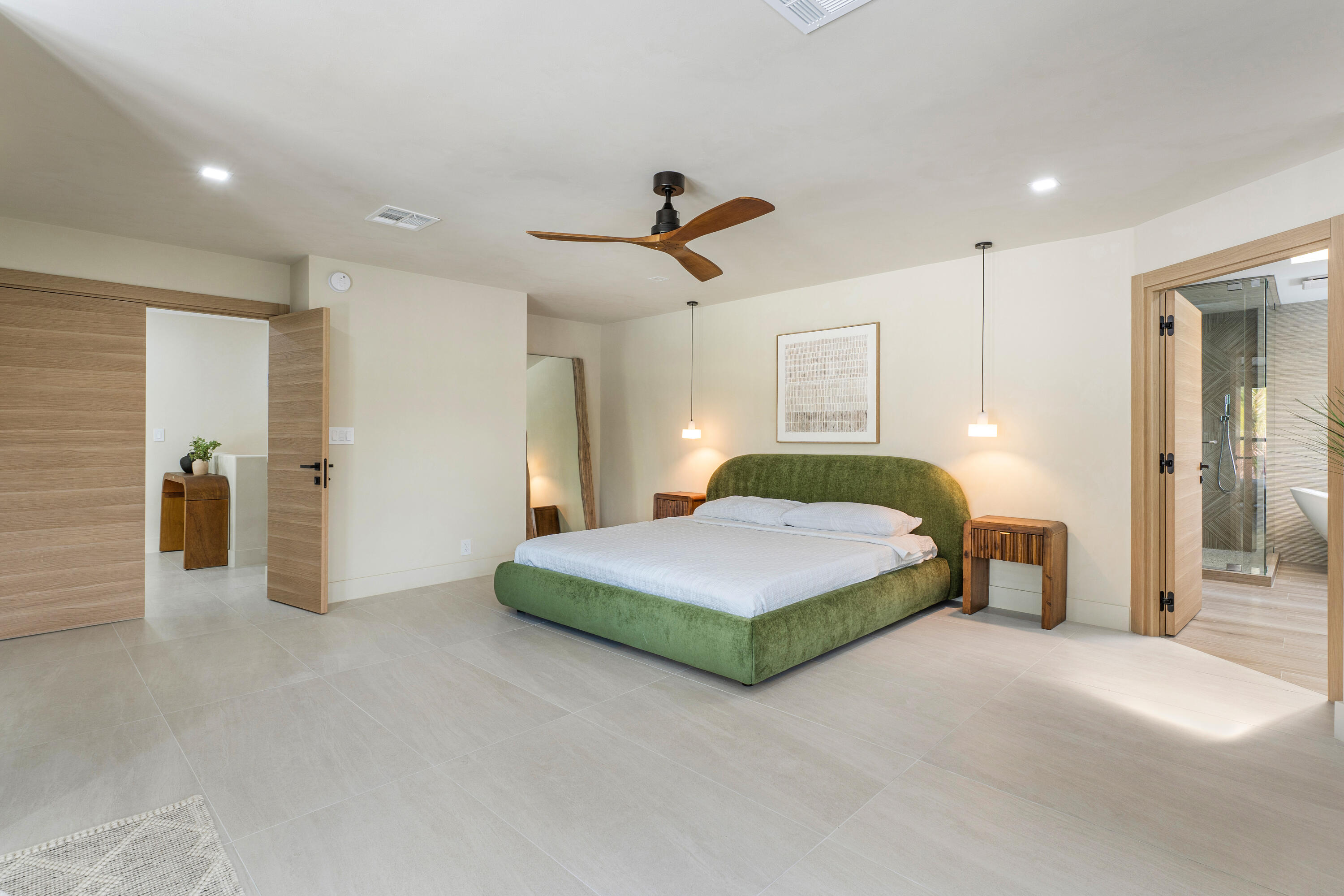 425 Coral Way
