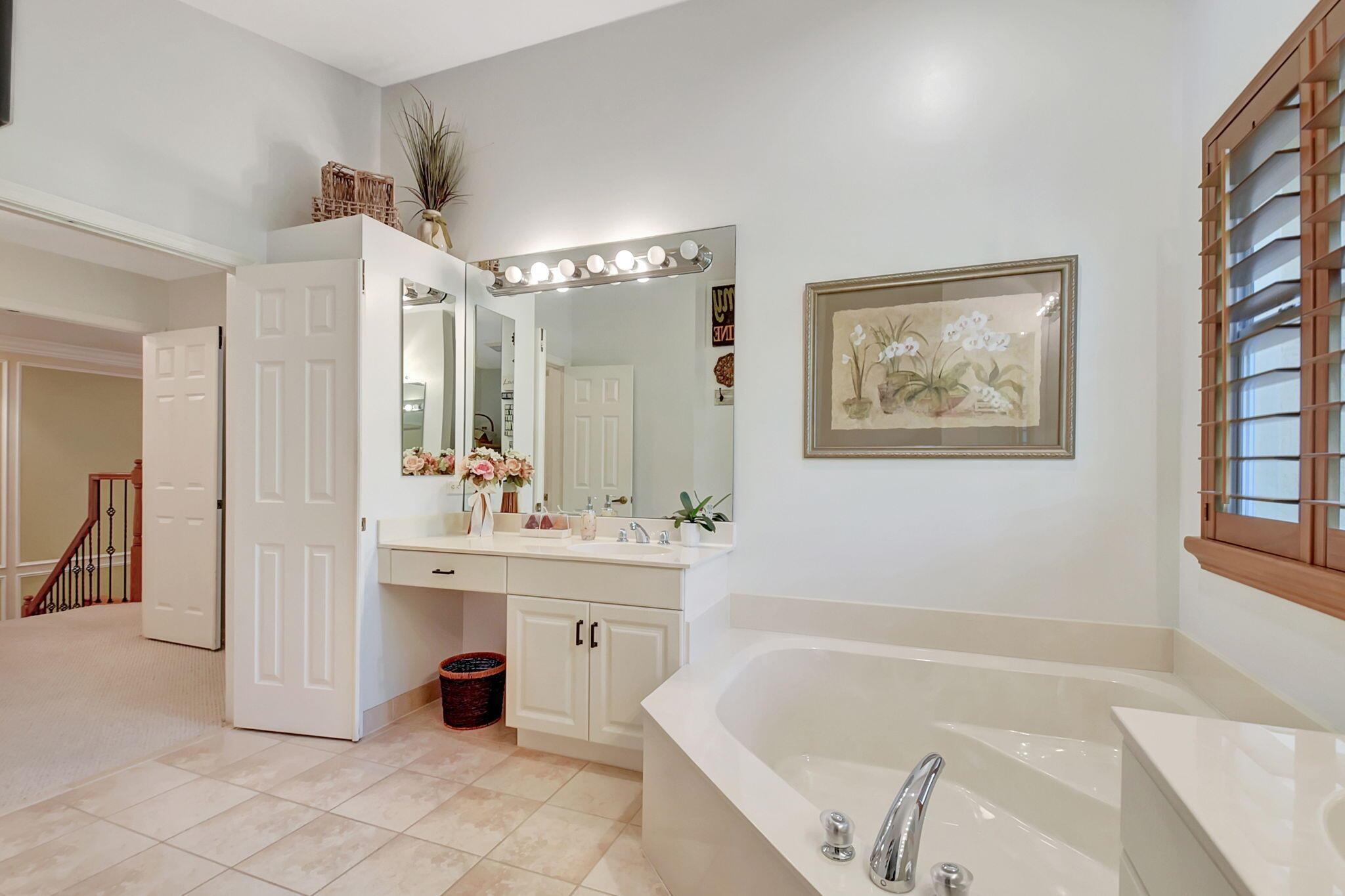 5105 Greenwich Preserve Court