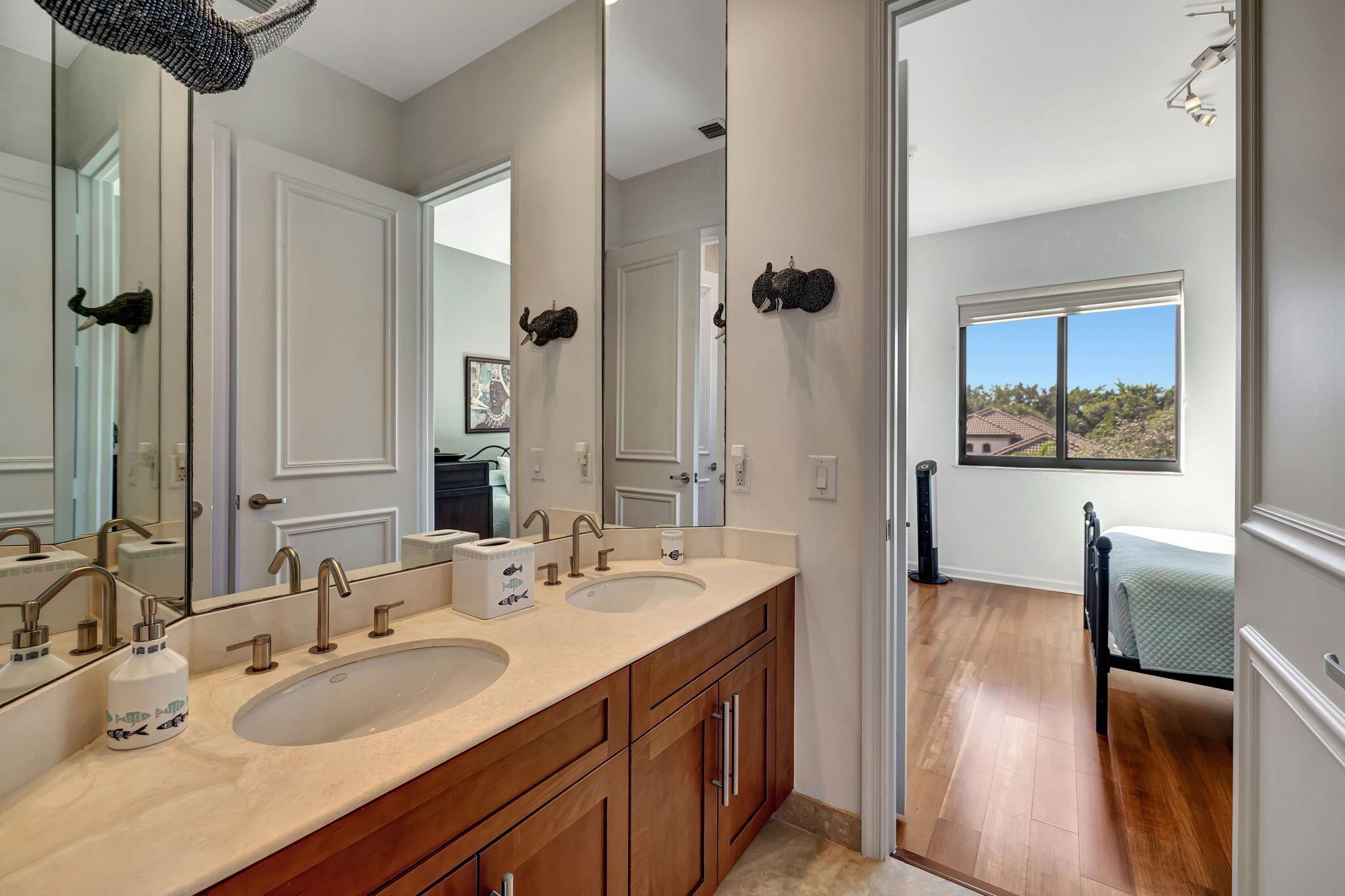 17987 Lake Azure Way