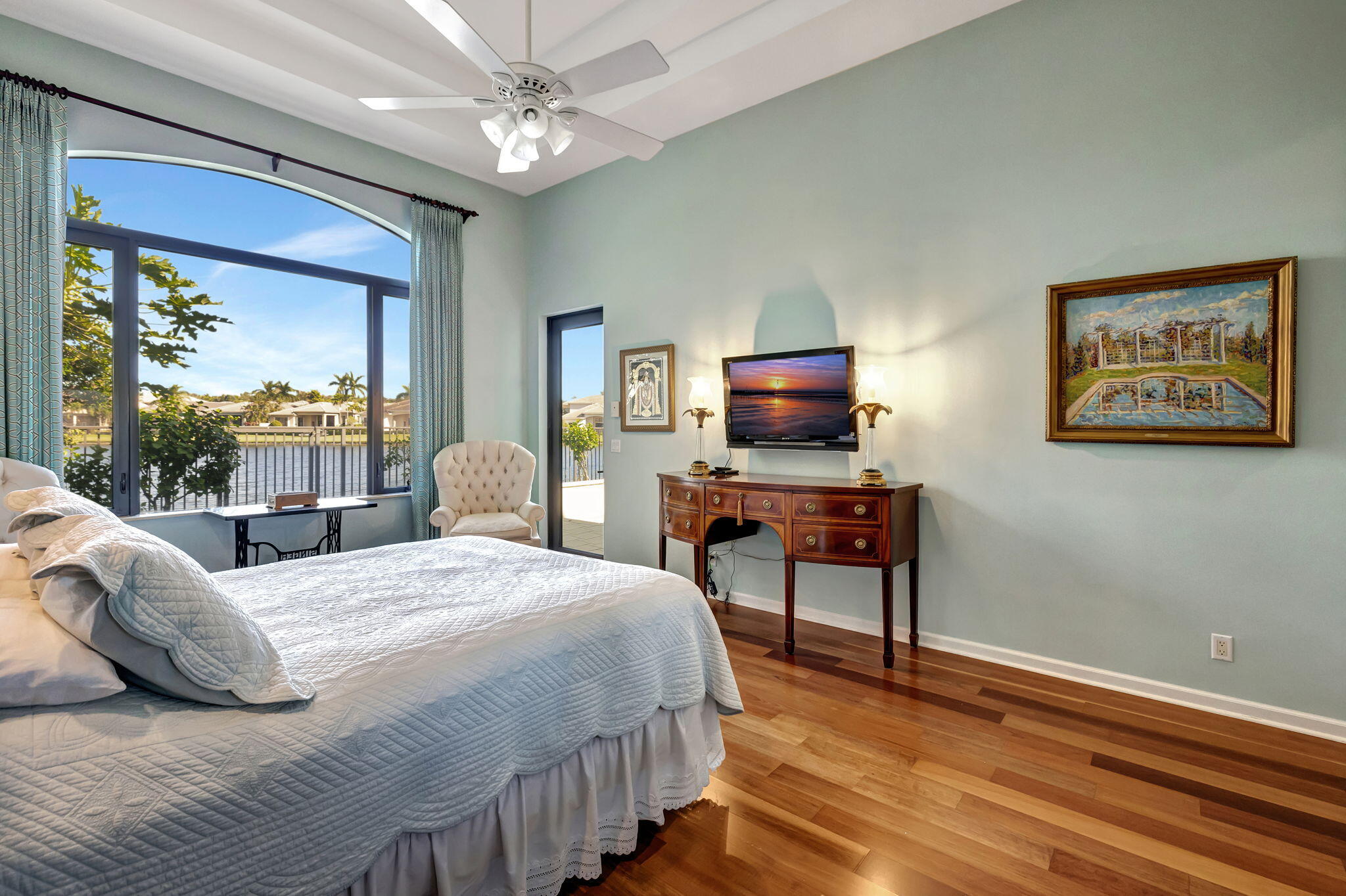 17987 Lake Azure Way