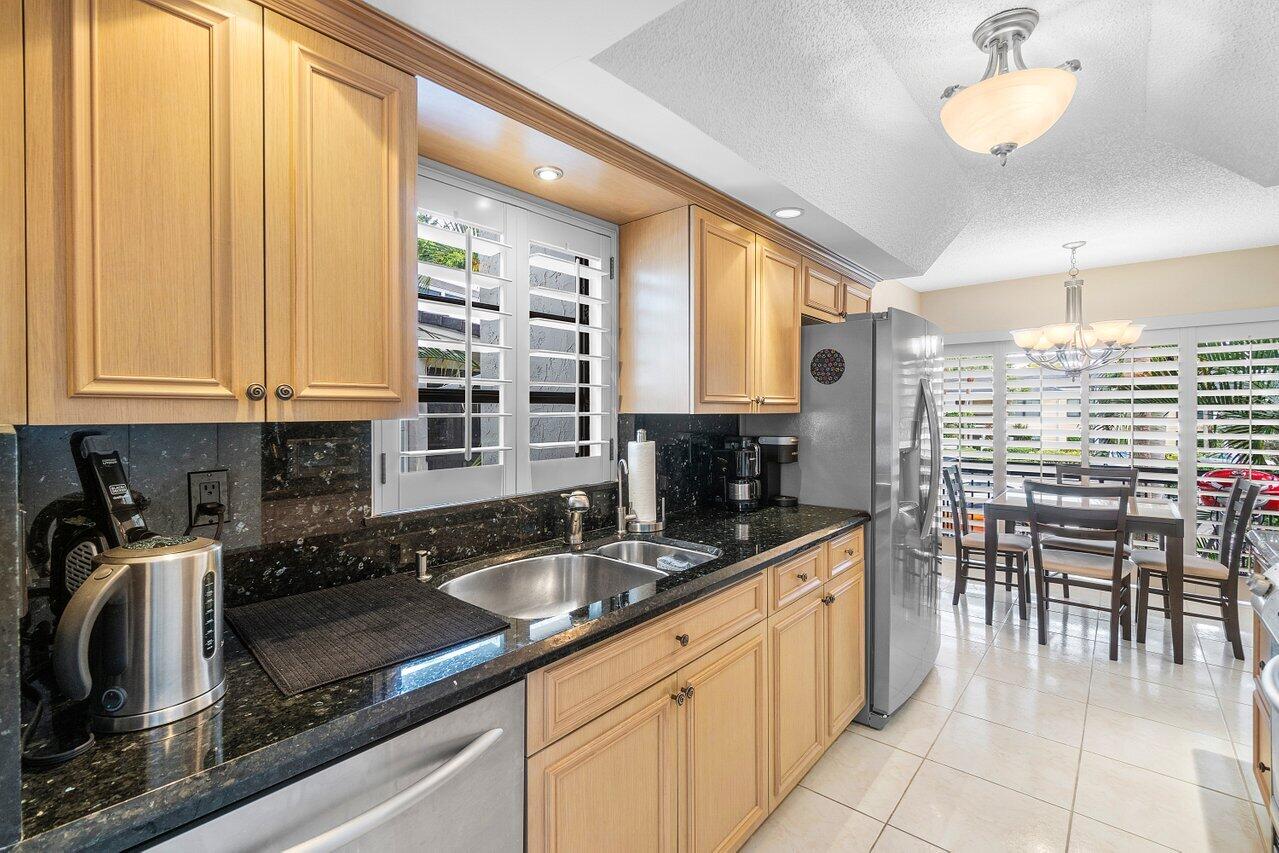 6838 Willow Wood Drive 606