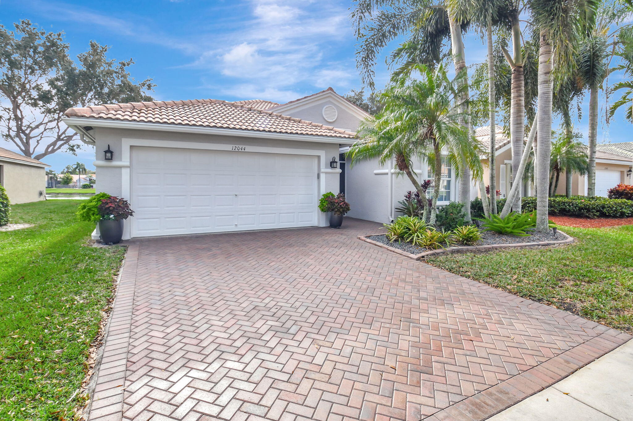 12044 La Vita Way